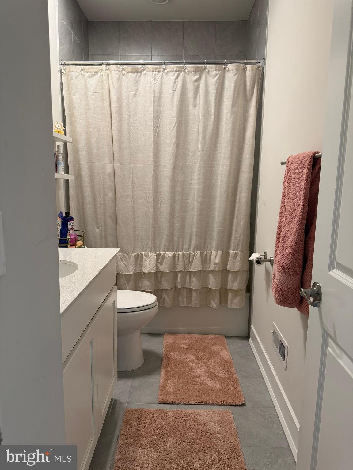 WATERSIDE - Residential