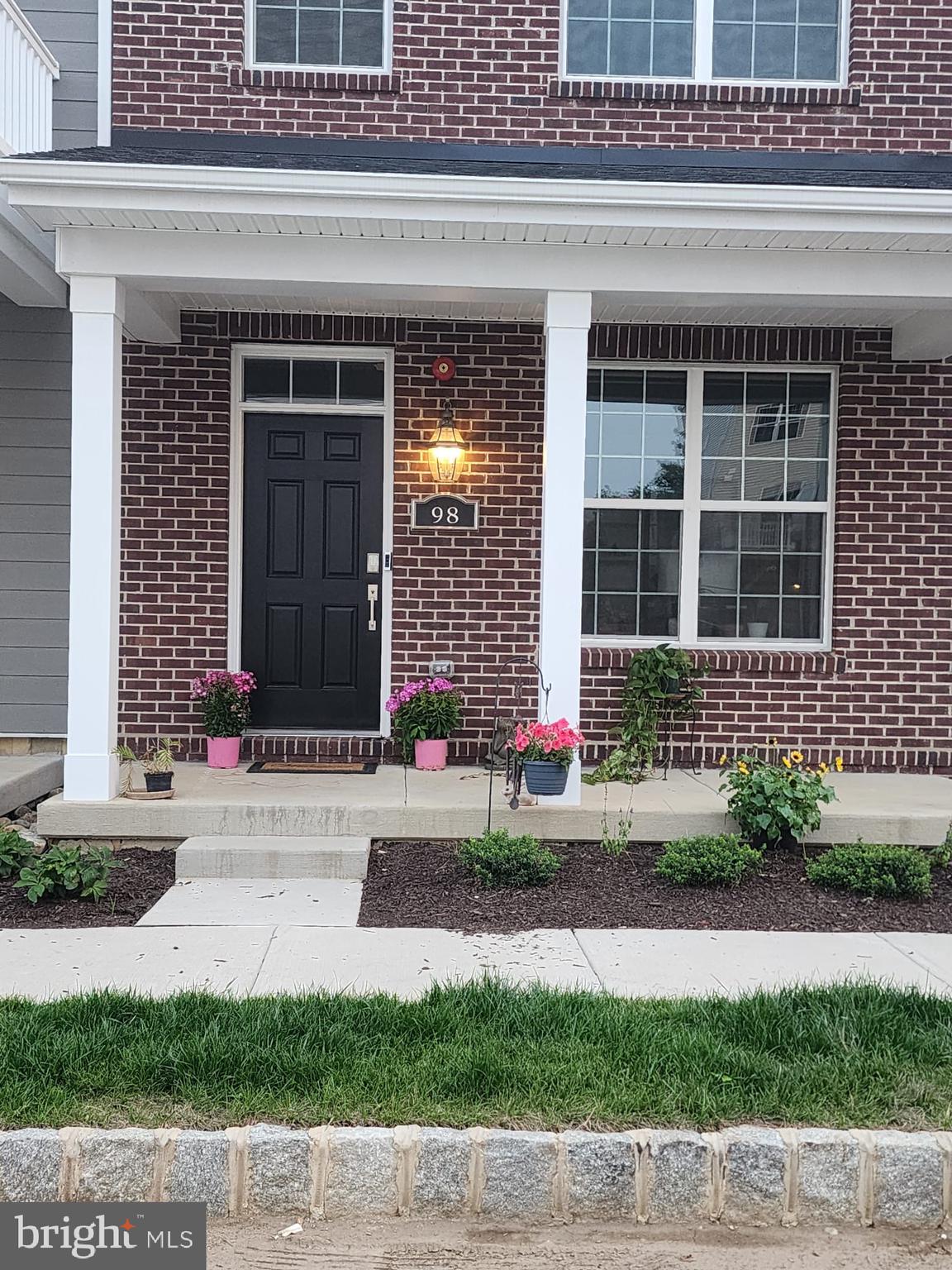 WATERSIDE - Residential