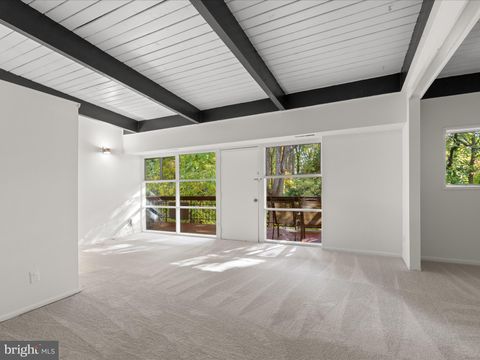 4211 AMERICANA DRIVE 202 ANNANDALE VA 22003