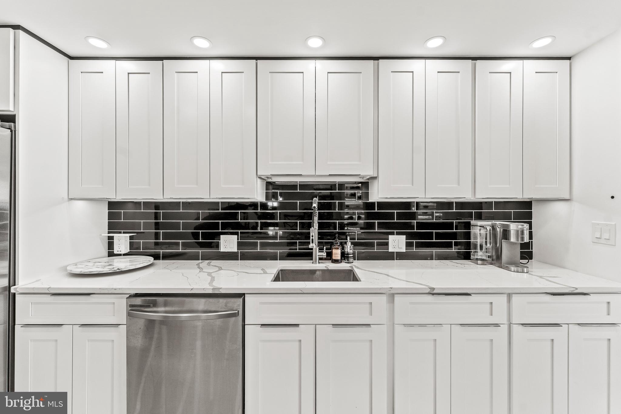 6101 EDSALL ROAD 1111