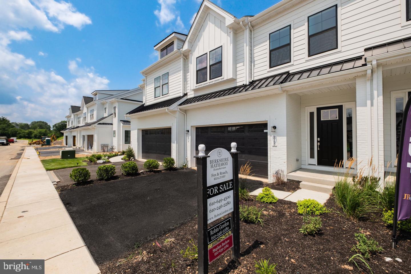 109 RIVER TRAIL CIRCLE