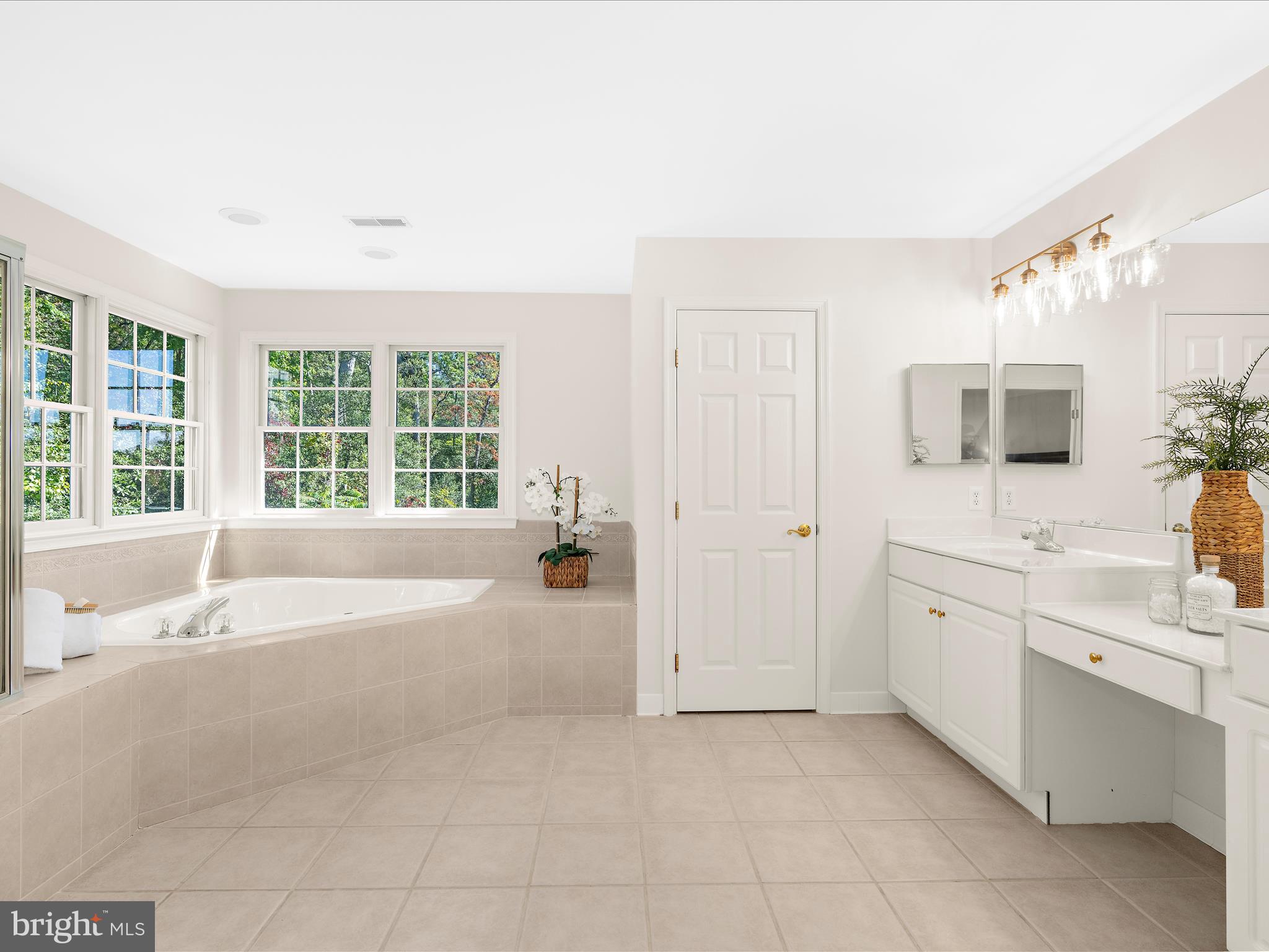 CARROLLTON MANOR - Residential