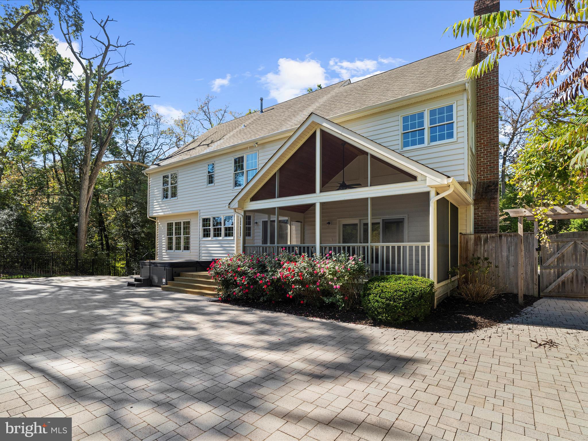 CARROLLTON MANOR - Residential