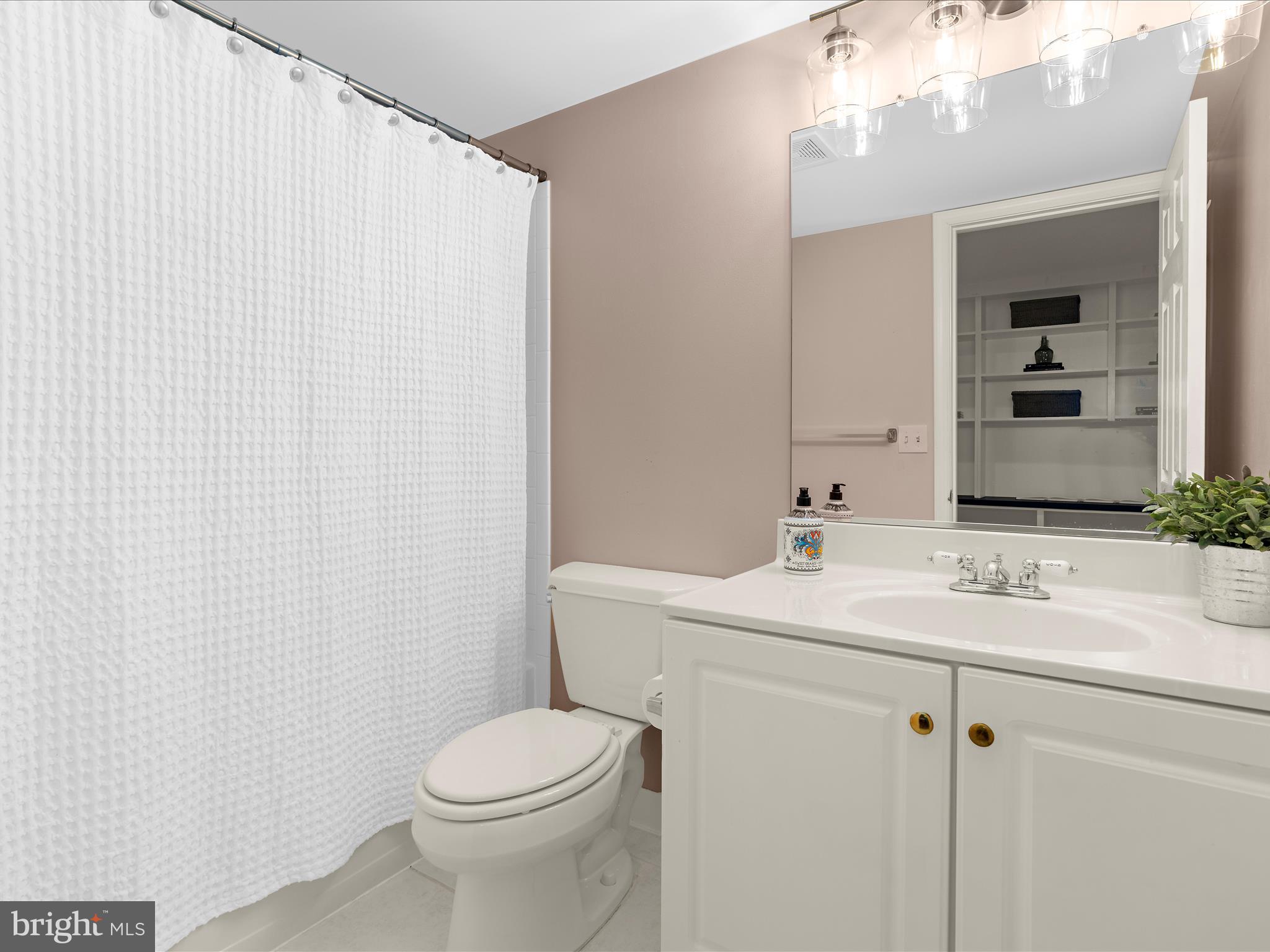 CARROLLTON MANOR - Residential