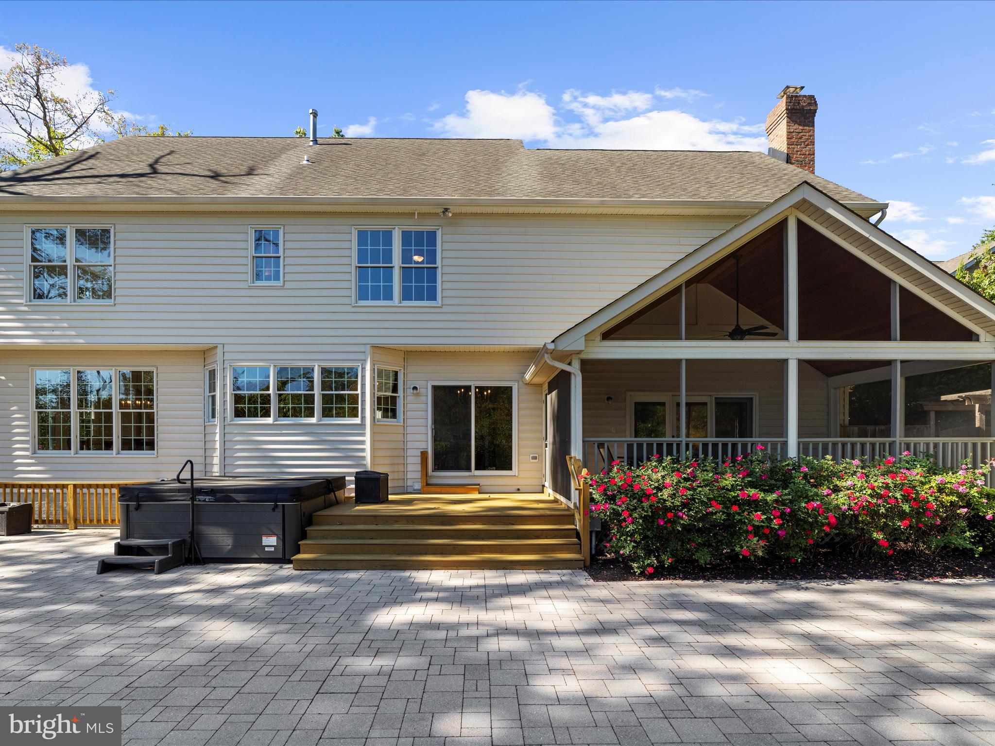 CARROLLTON MANOR - Residential