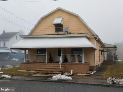 Homes For Sale - 25 James Street<br/> MCADOO, PA 18237