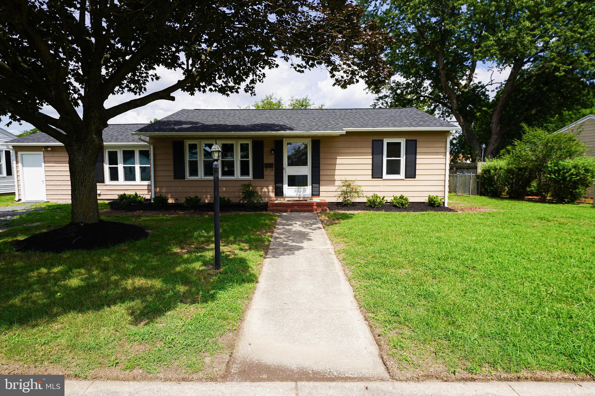 737 MAGNOLIA DRIVE