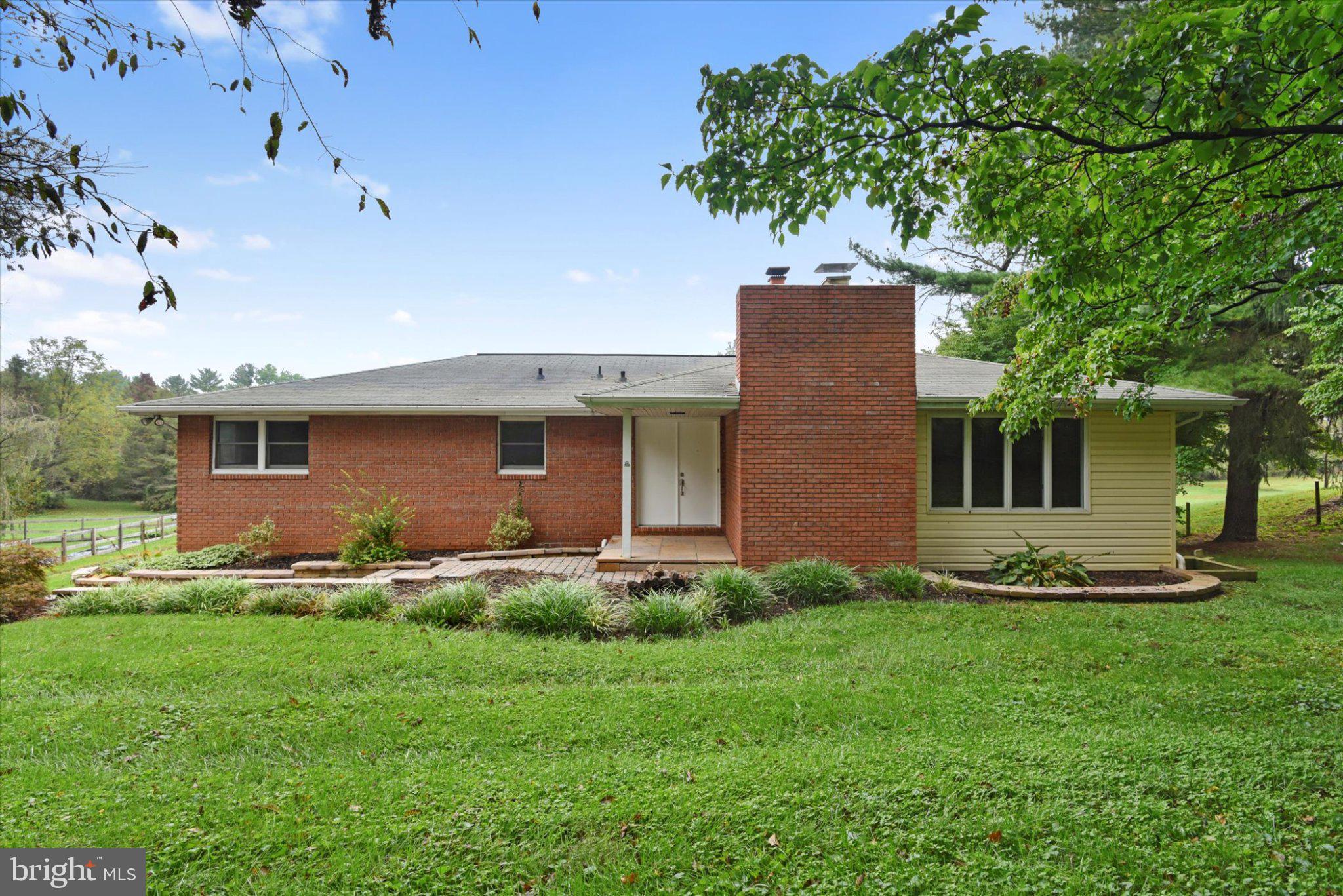 HAMPSTEAD HEIGHTS - Residential