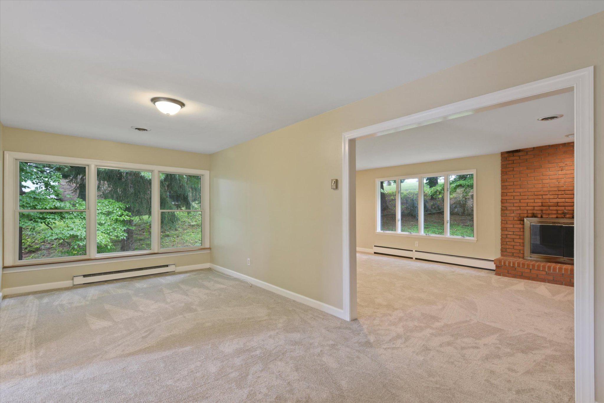 HAMPSTEAD HEIGHTS - Residential