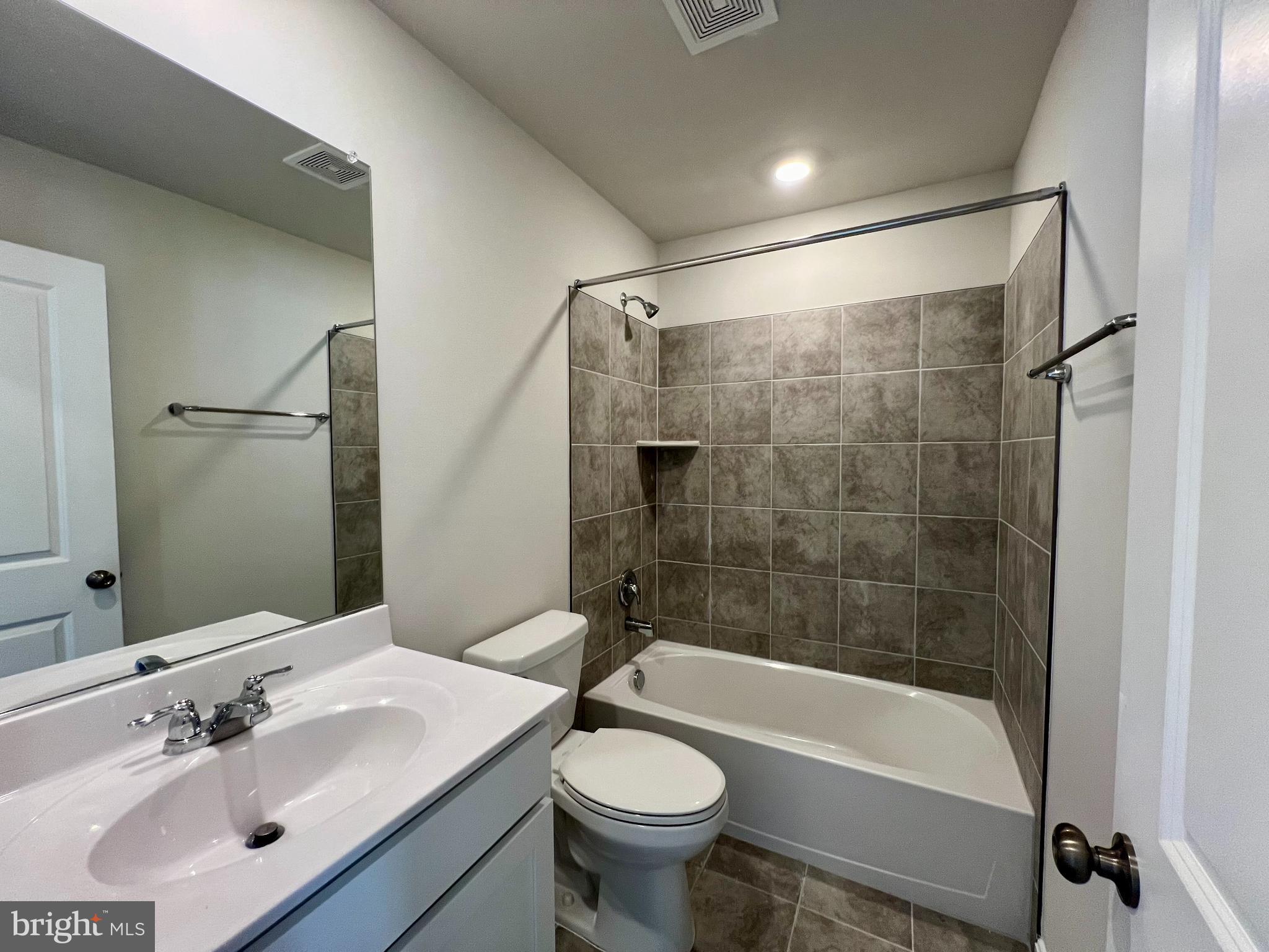 NORBORNE GLEBE - Residential Lease