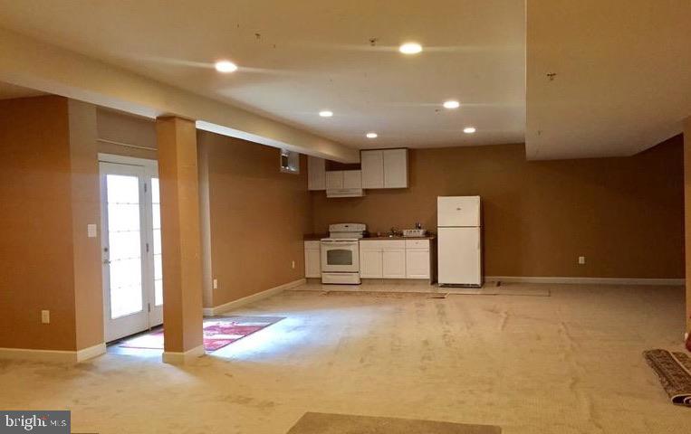 GABRIELS RUN-PLAT 1> - Residential Lease