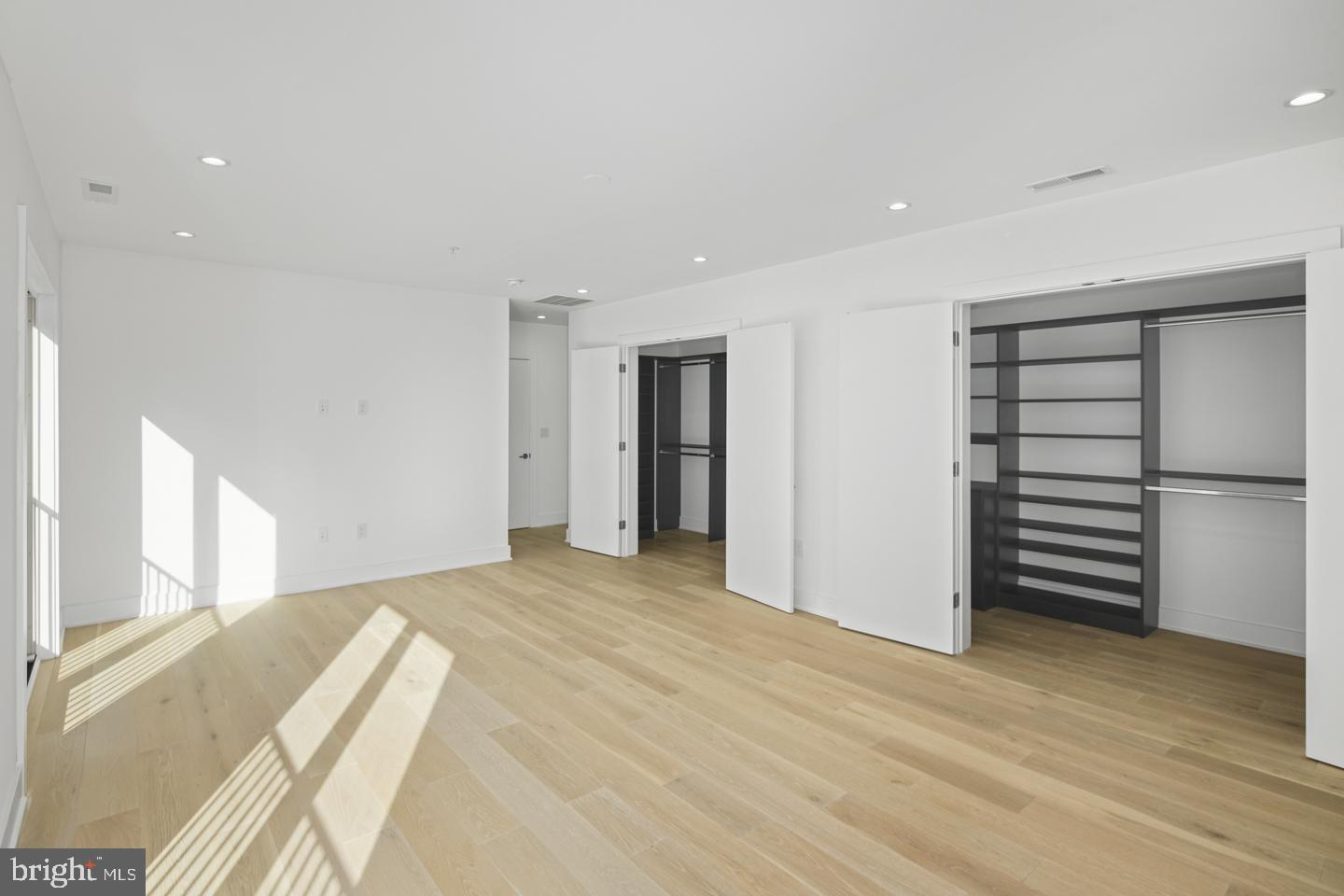 OLD CITY - Residential