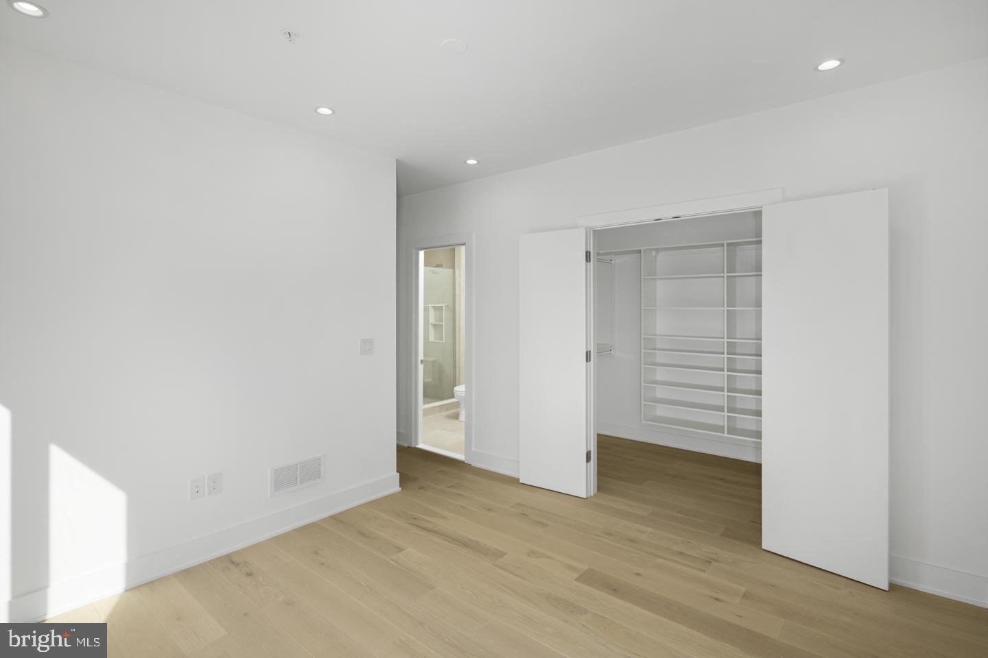 OLD CITY - Residential