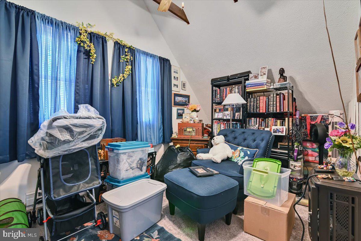 INDIAN MOUNTAIN LAKES - Residential Income