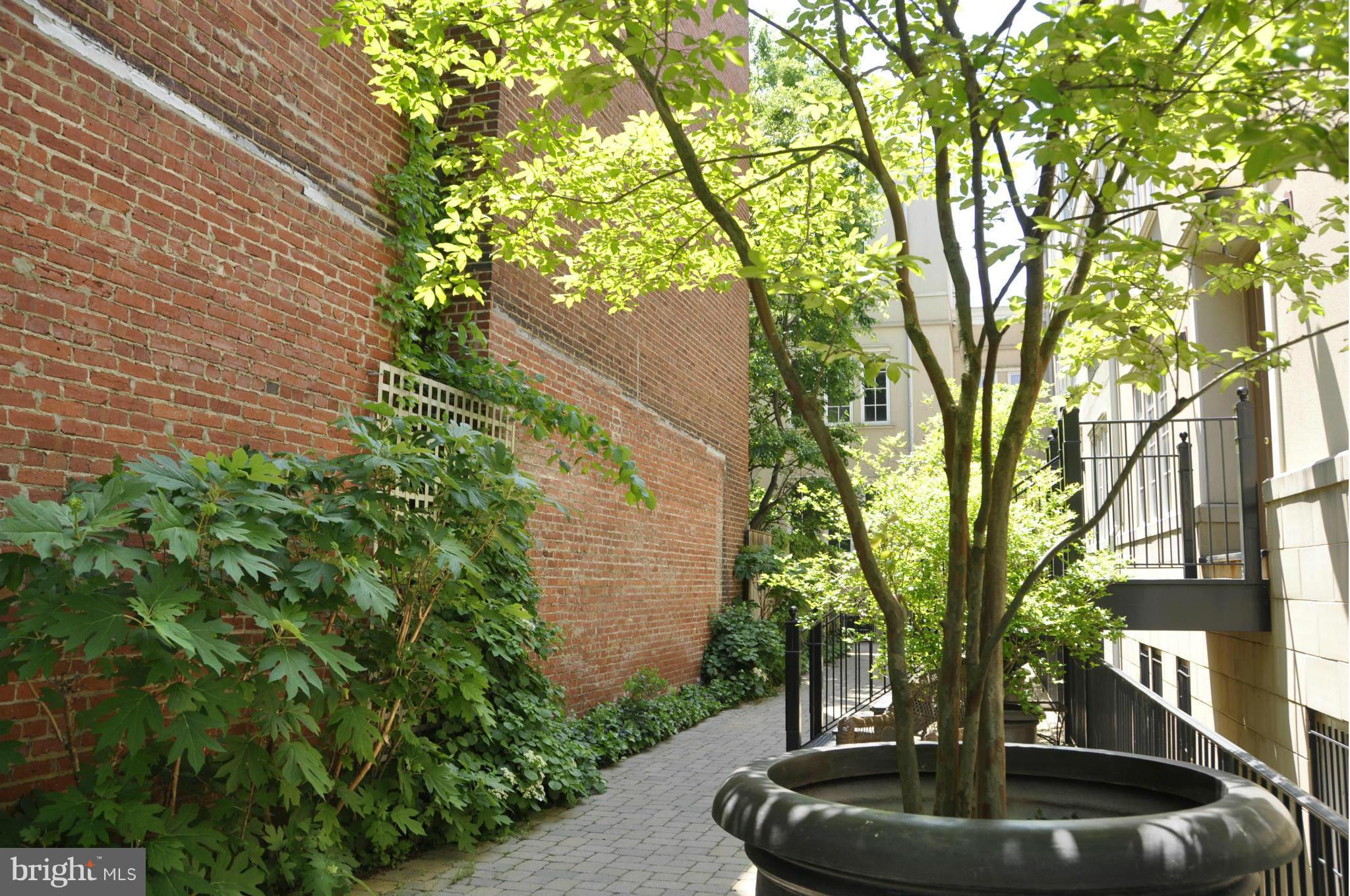 OLD CITY #1 - Residential Income