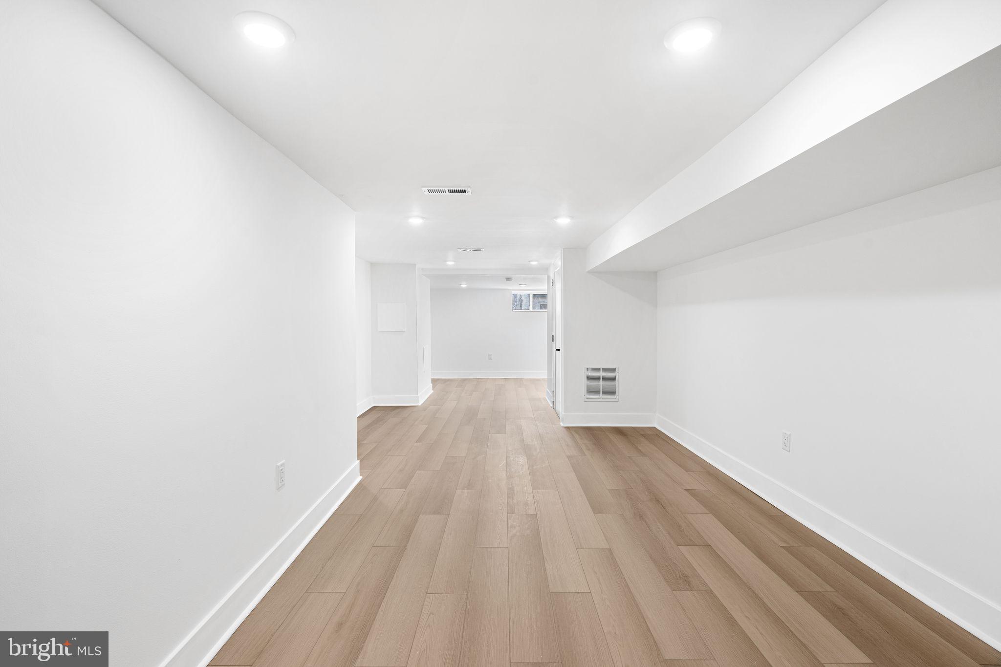 COBBS CREEK - Residential