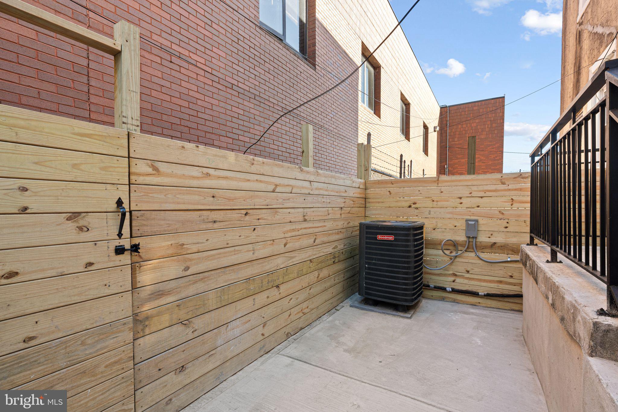 COBBS CREEK - Residential