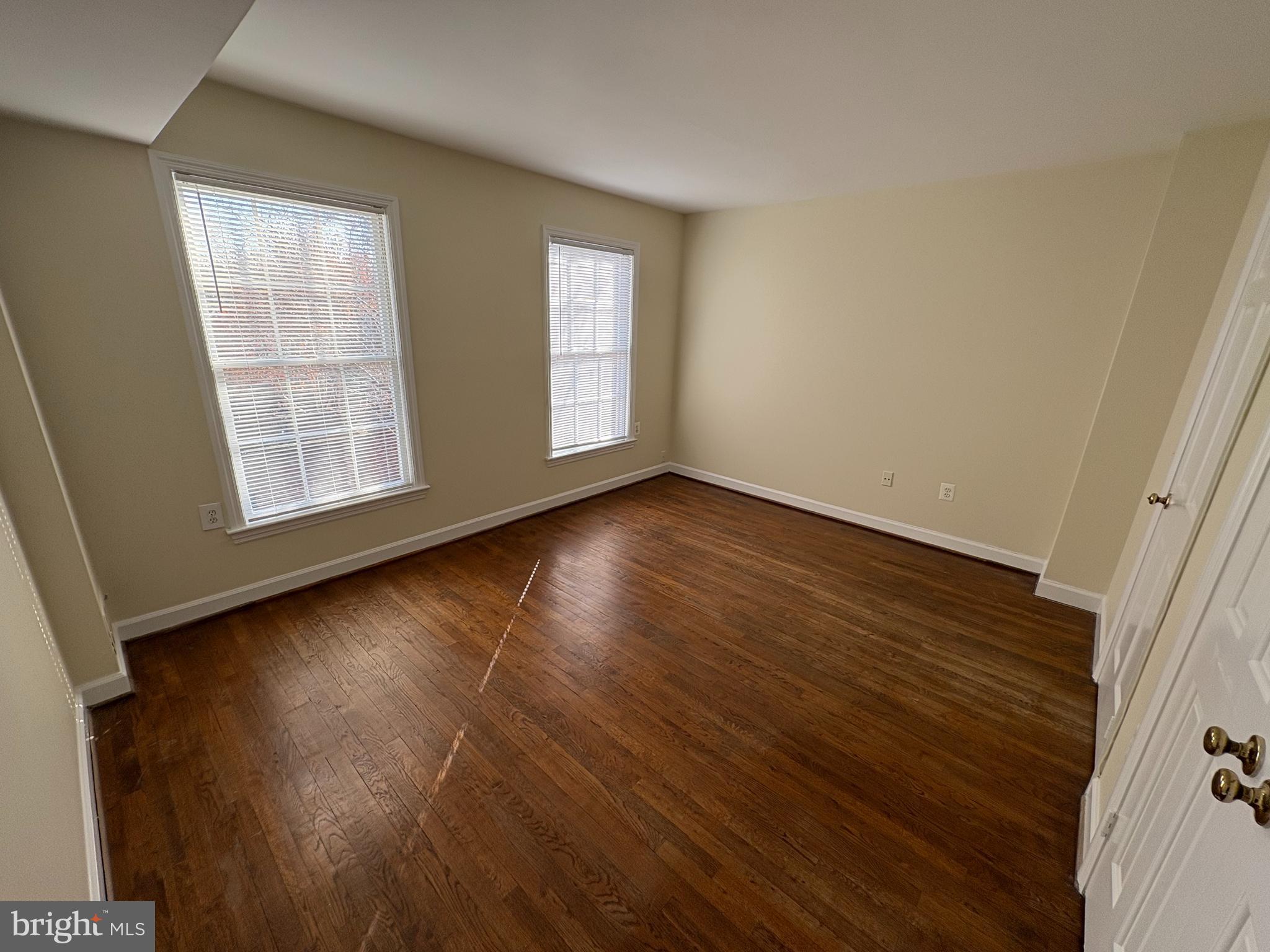 BROCKETTS CROSSING - Residential Lease