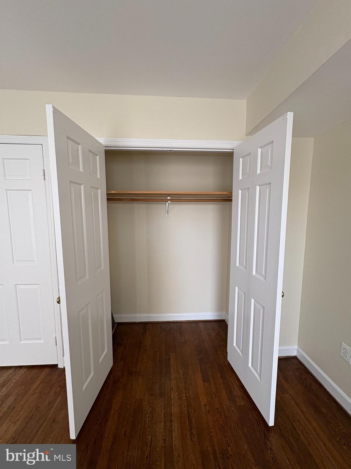 BROCKETTS CROSSING - Residential Lease