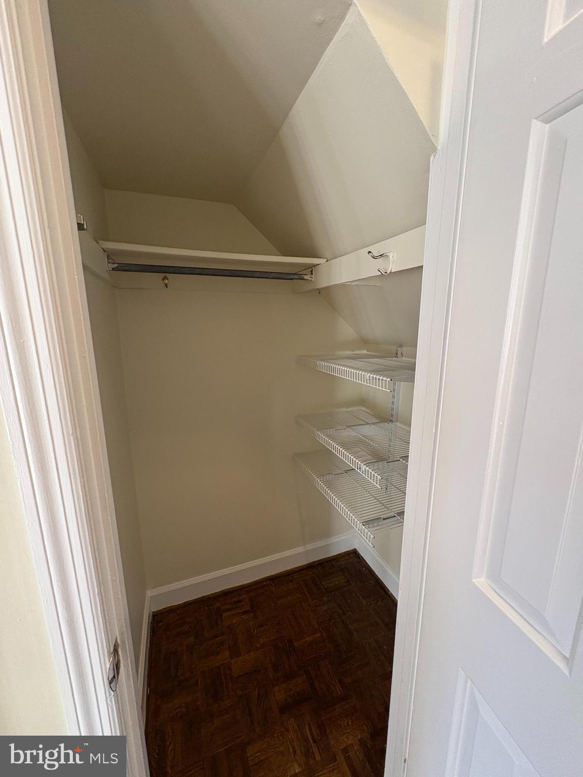 BROCKETTS CROSSING - Residential Lease