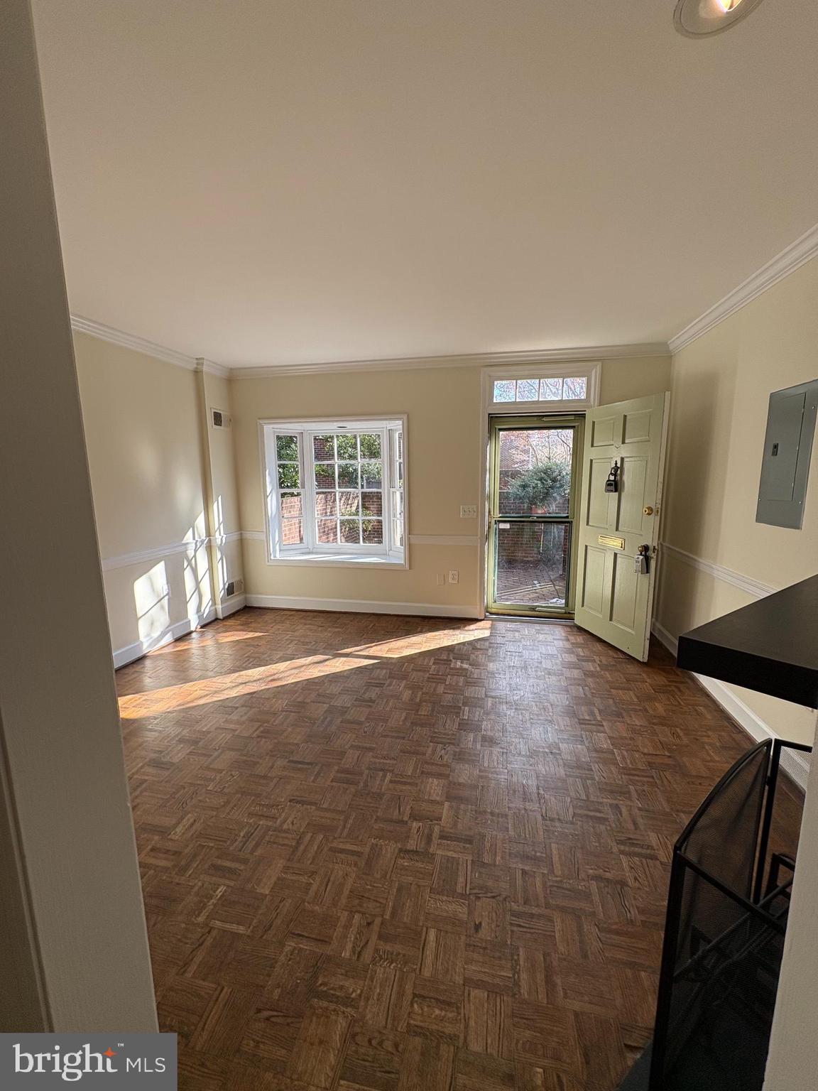 BROCKETTS CROSSING - Residential Lease