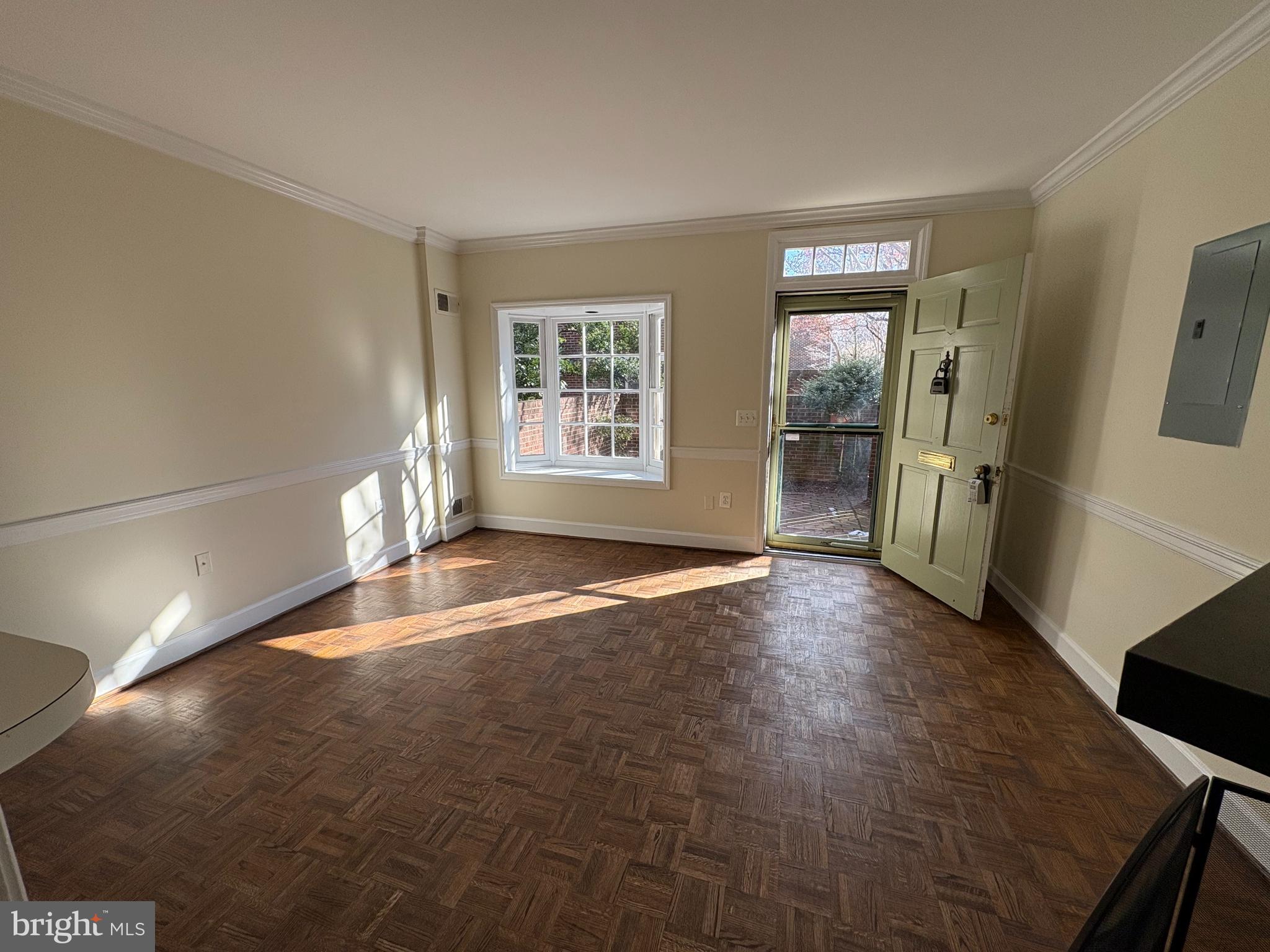 BROCKETTS CROSSING - Residential Lease