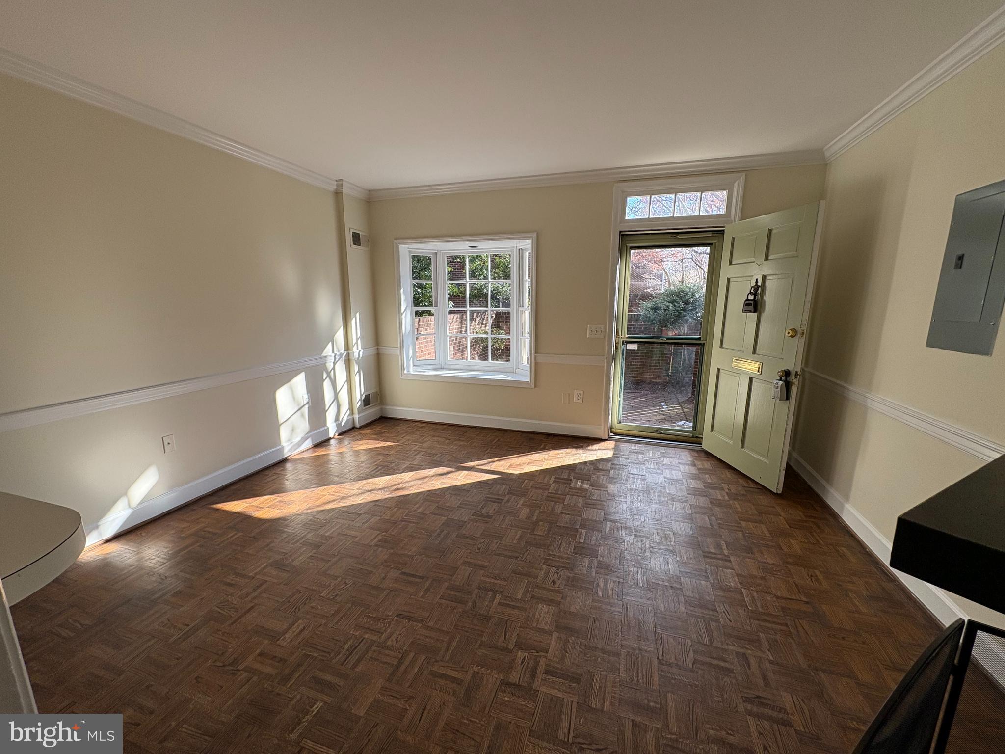 BROCKETTS CROSSING - Residential Lease