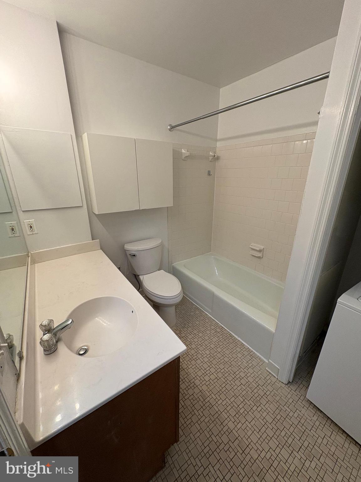 BROCKETTS CROSSING - Residential Lease