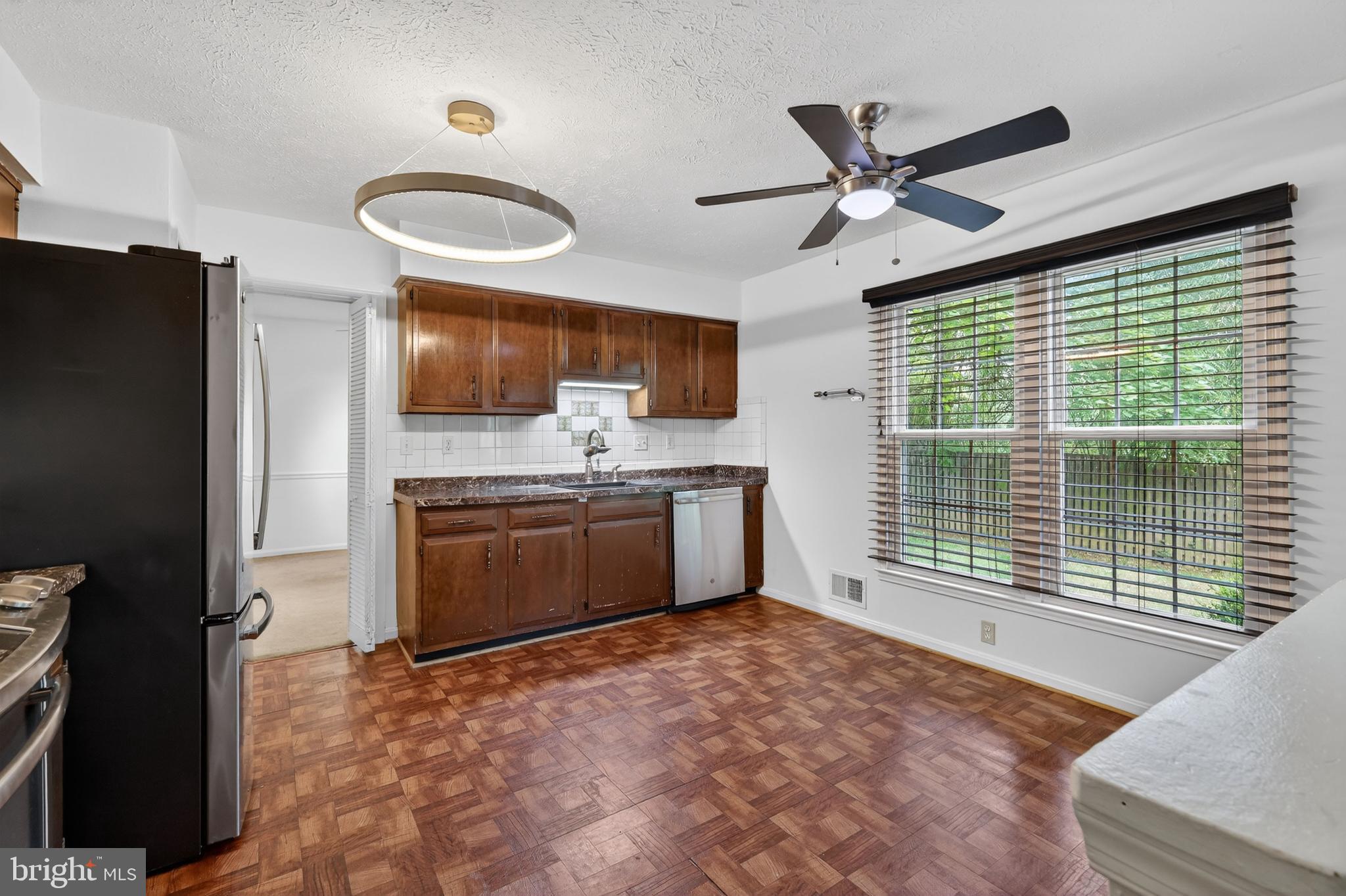 2200 TOUCHSTONE COURT