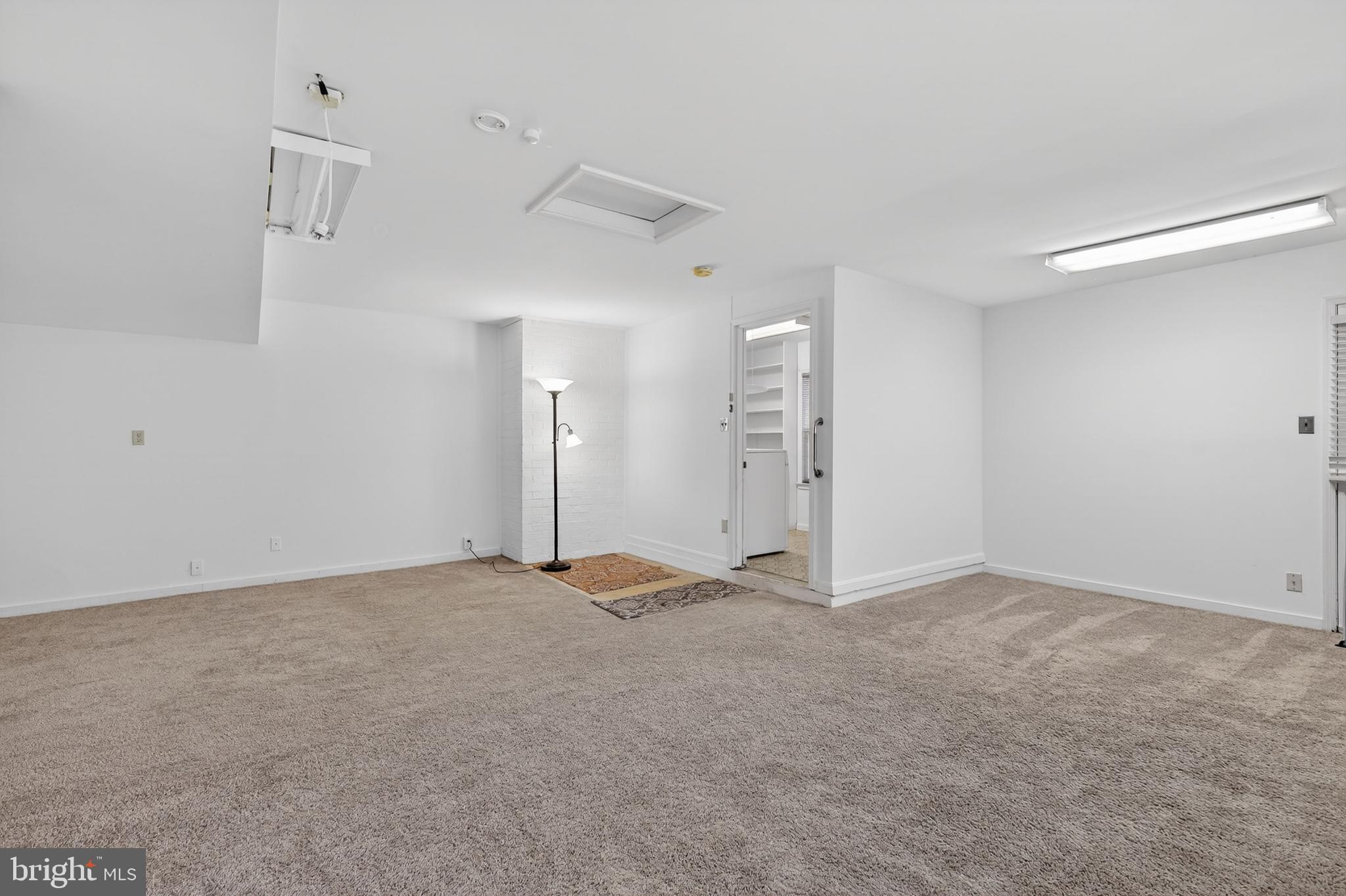 SNOWDENS MILL - Residential