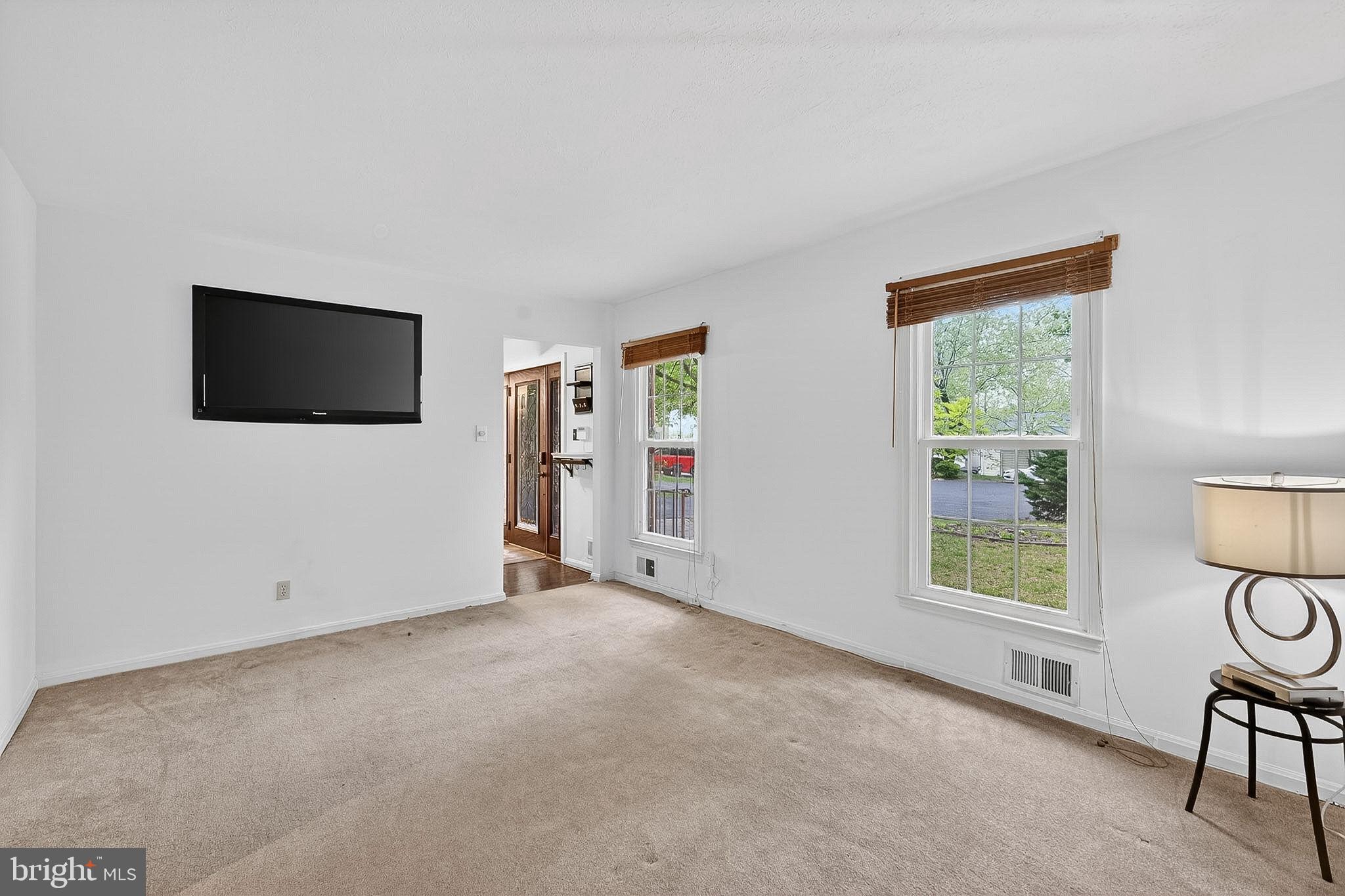 SNOWDENS MILL - Residential