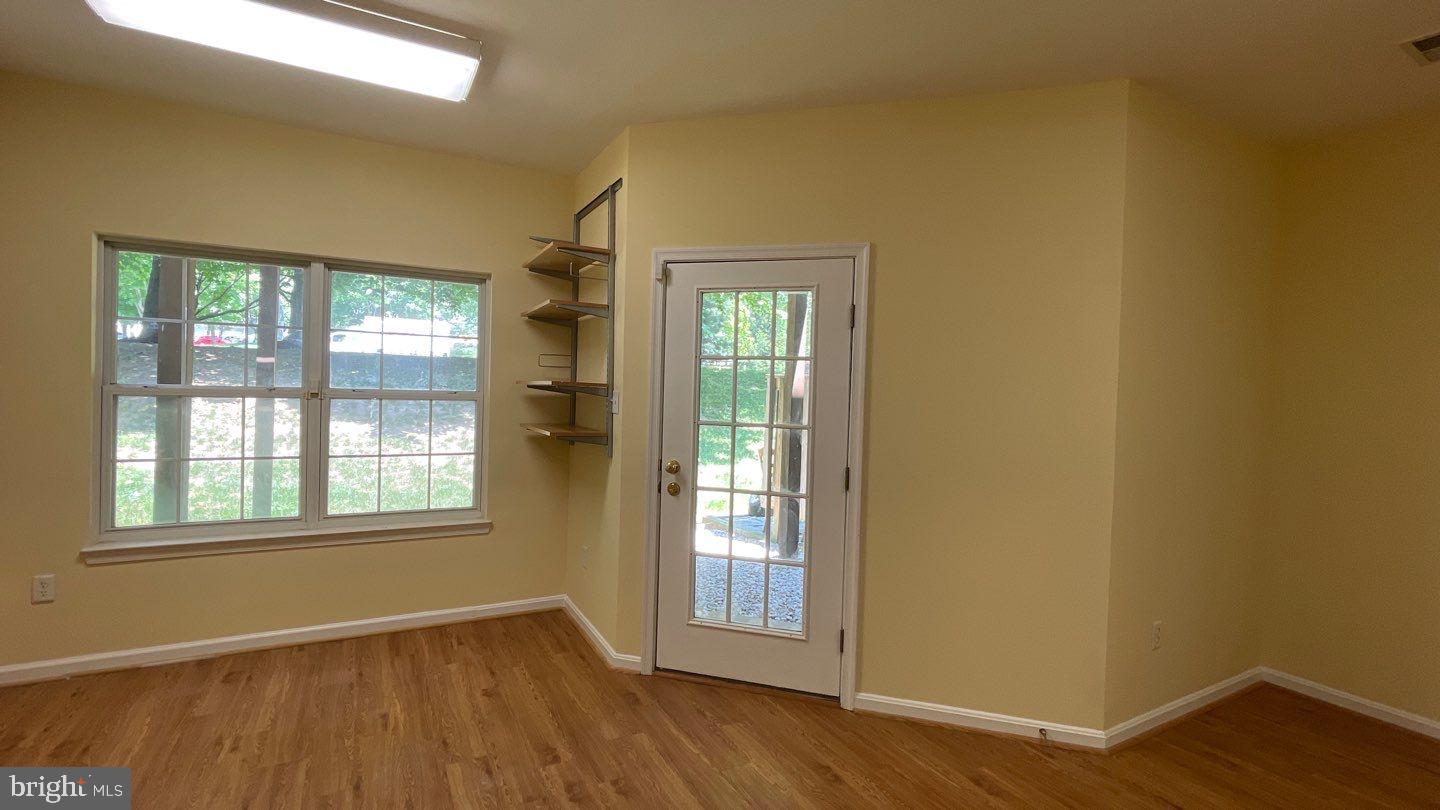 STONEHAVEN - Residential Lease