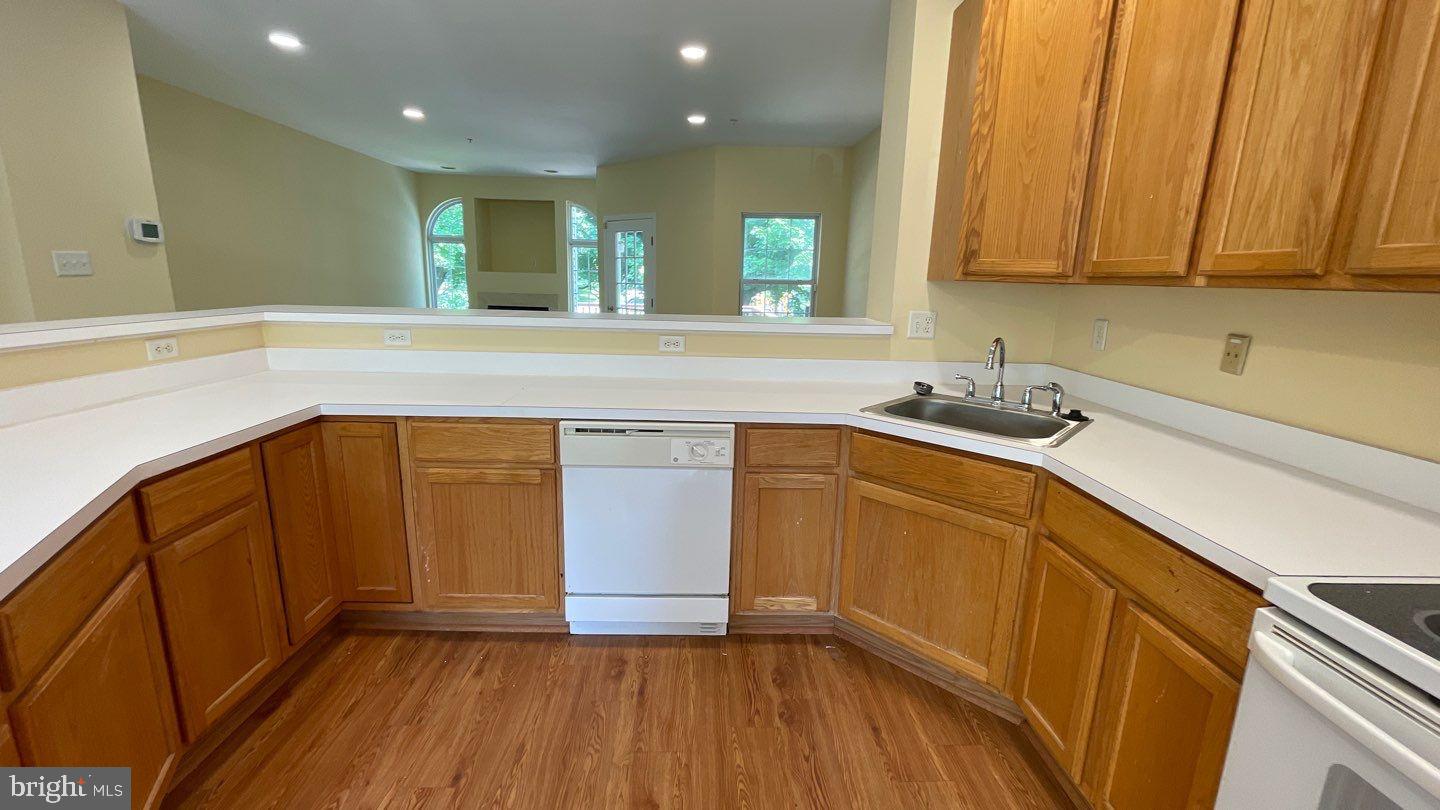 STONEHAVEN - Residential Lease