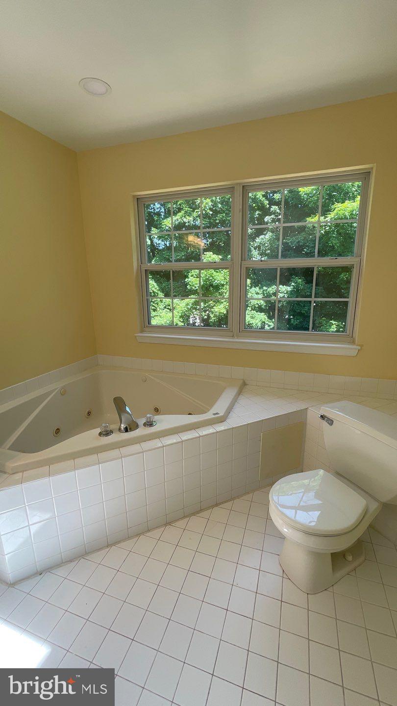 STONEHAVEN - Residential Lease