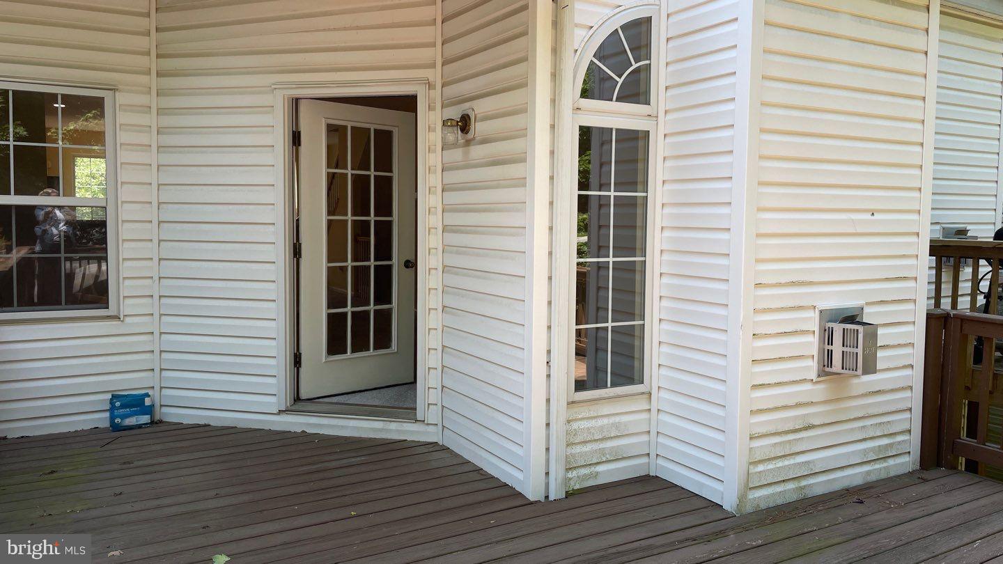 STONEHAVEN - Residential Lease