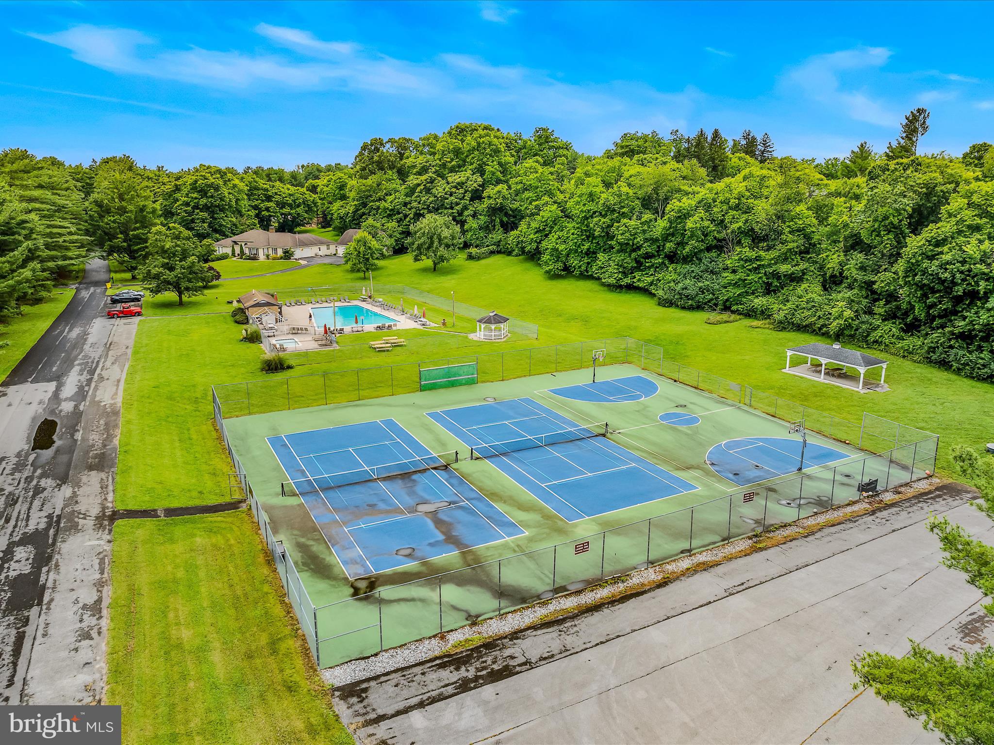 HONEYWOOD ON THE POTOMAC - Residential