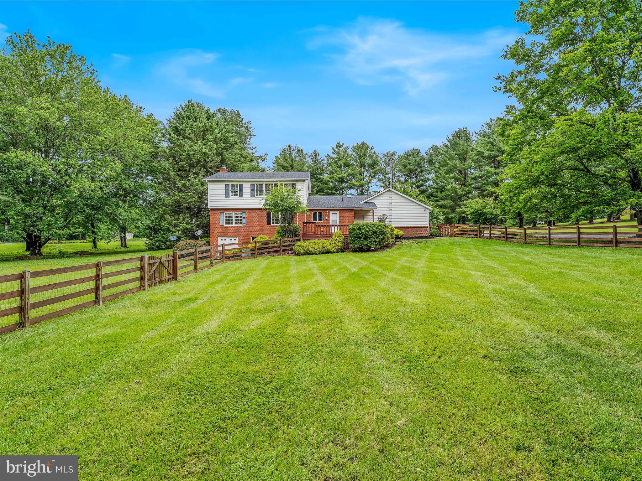 HONEYWOOD ON THE POTOMAC - Residential