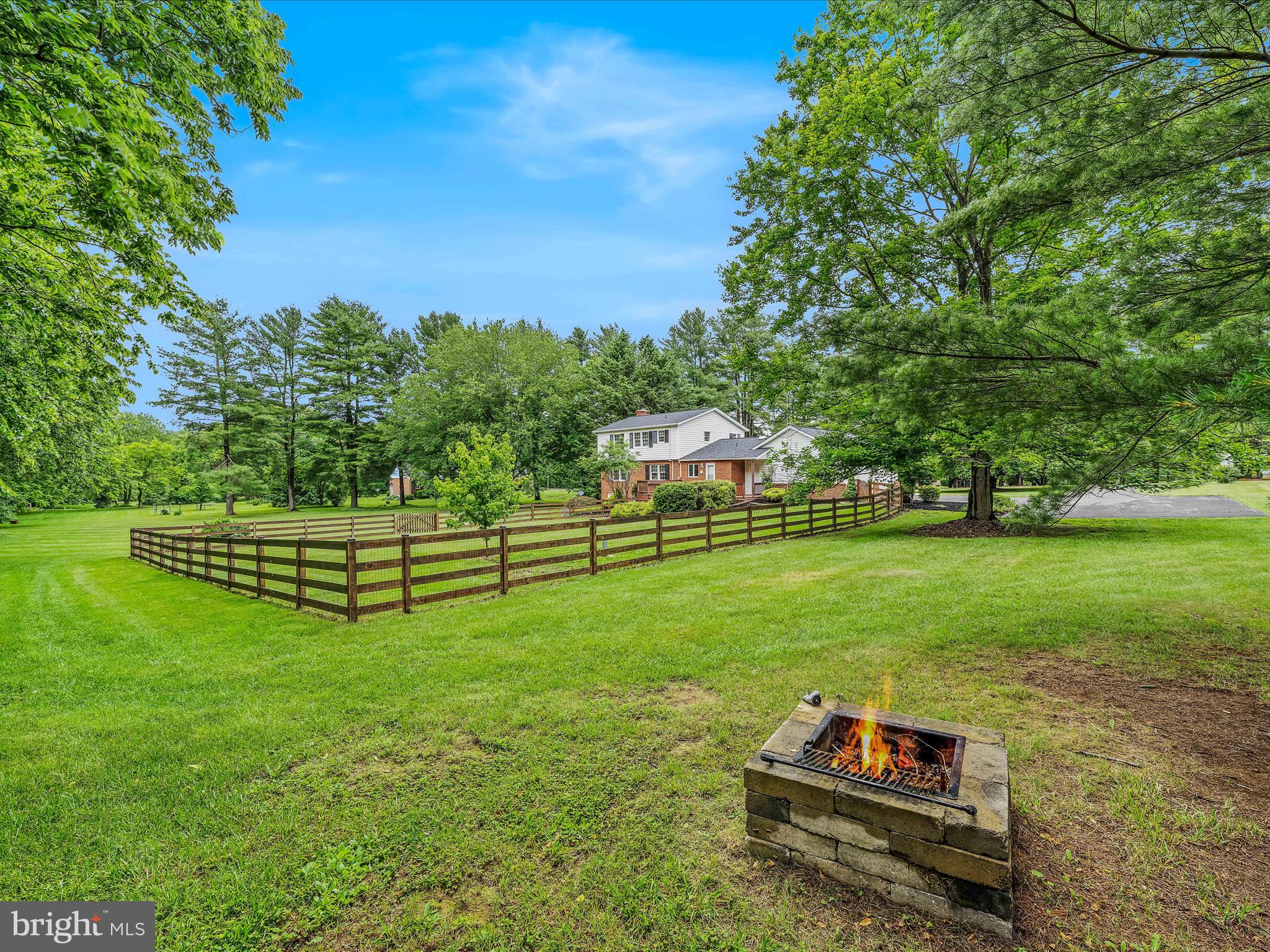 HONEYWOOD ON THE POTOMAC - Residential