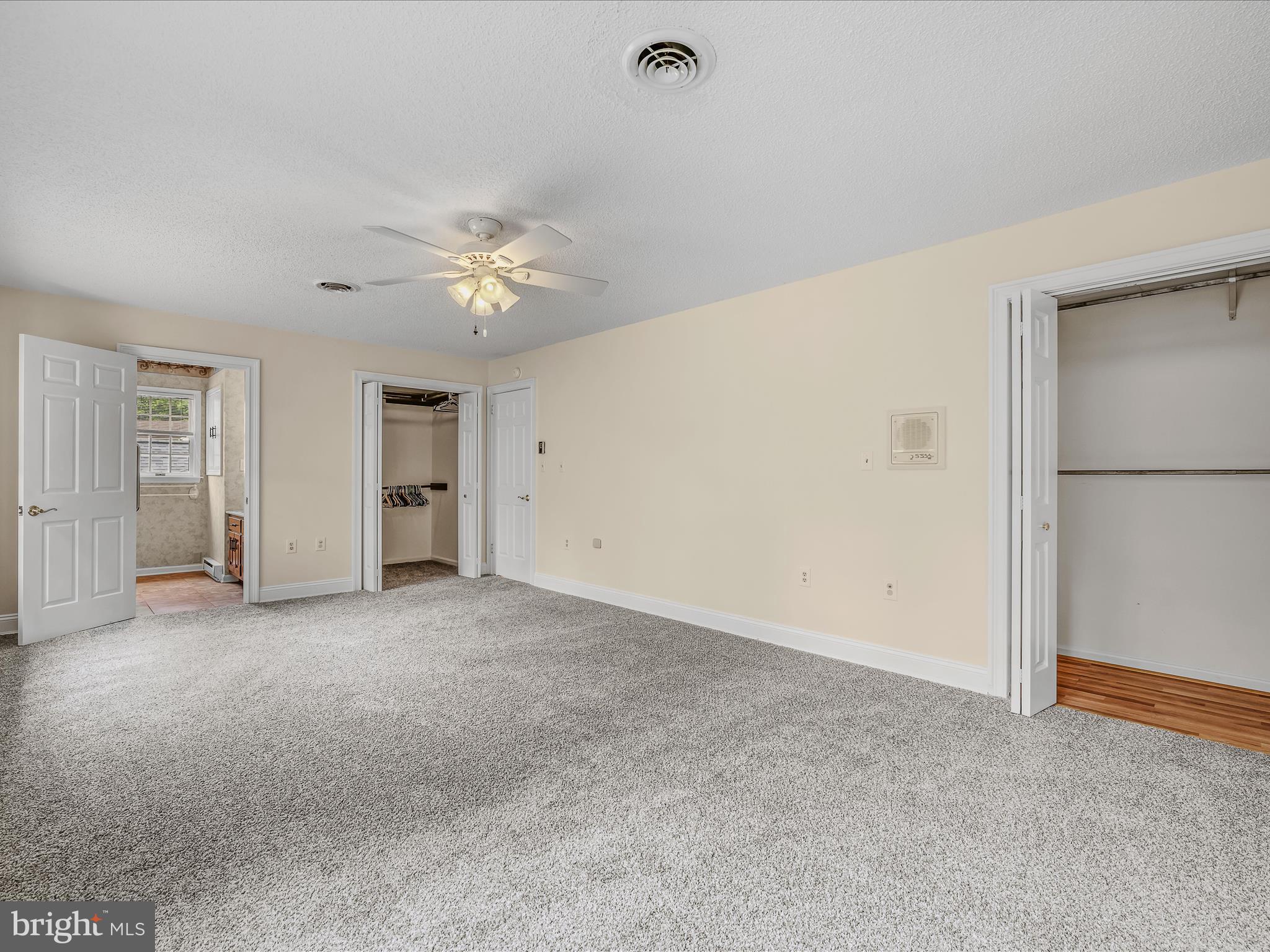 HONEYWOOD ON THE POTOMAC - Residential