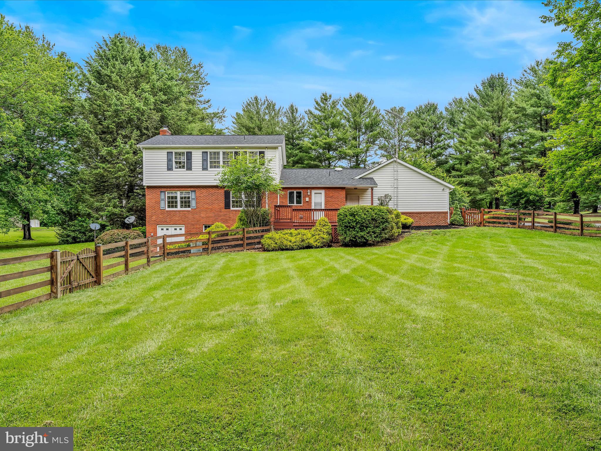 HONEYWOOD ON THE POTOMAC - Residential