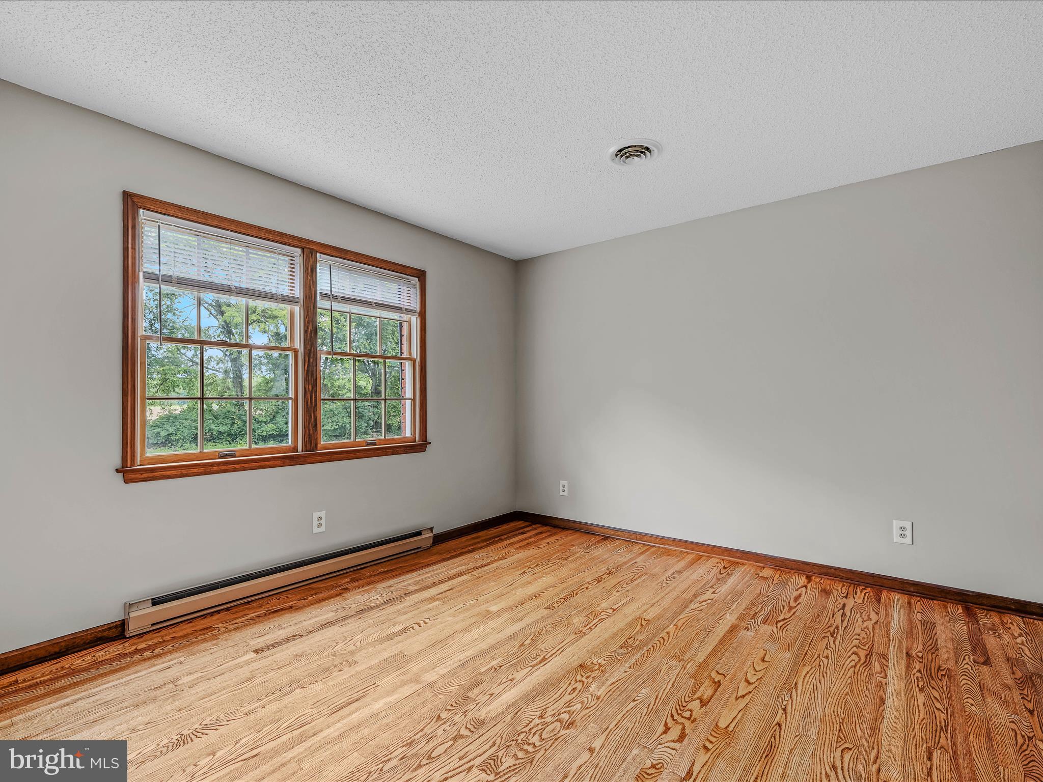 HONEYWOOD ON THE POTOMAC - Residential