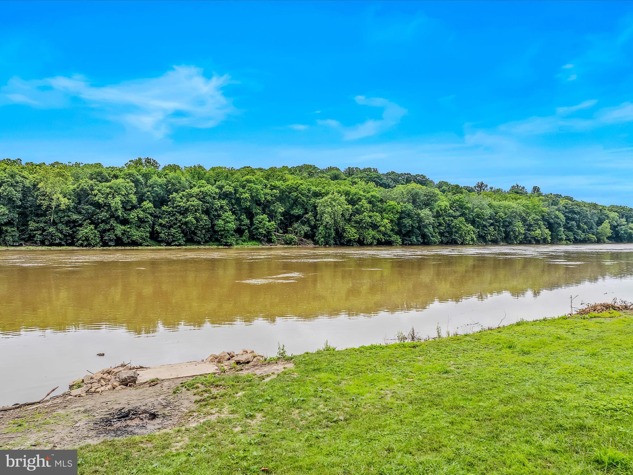 HONEYWOOD ON THE POTOMAC - Residential