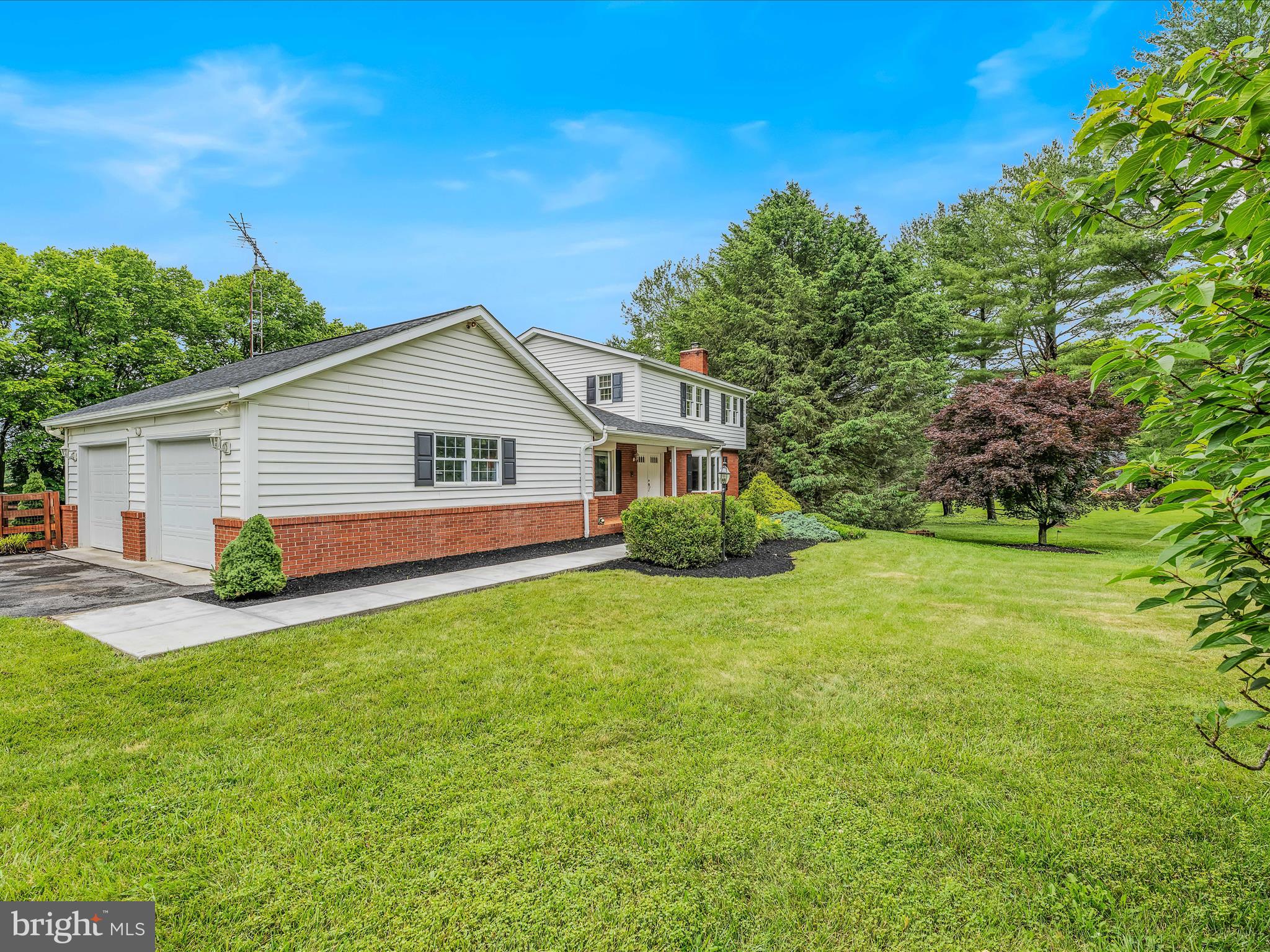 HONEYWOOD ON THE POTOMAC - Residential