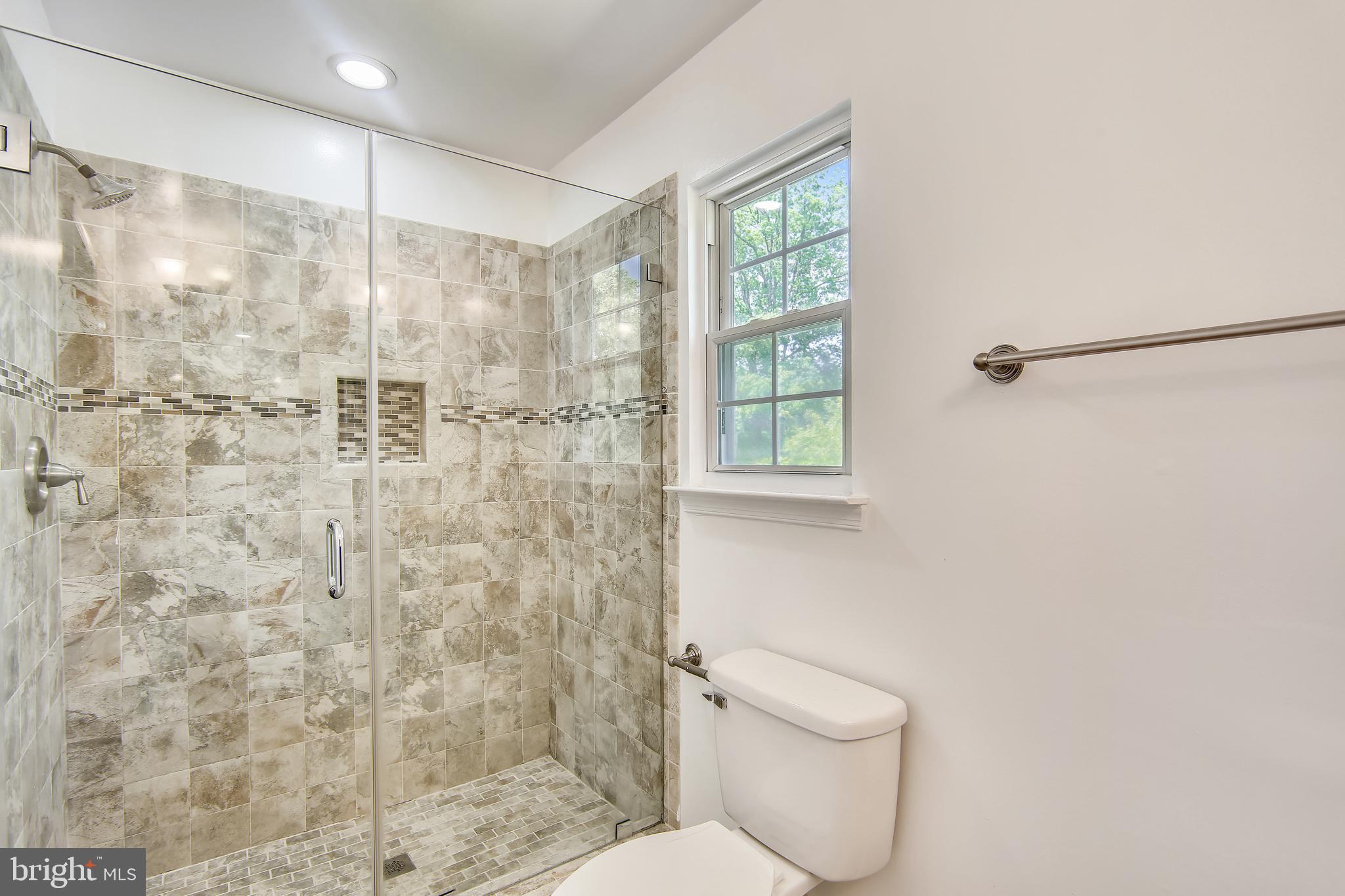 KEMP MILL - Residential Lease