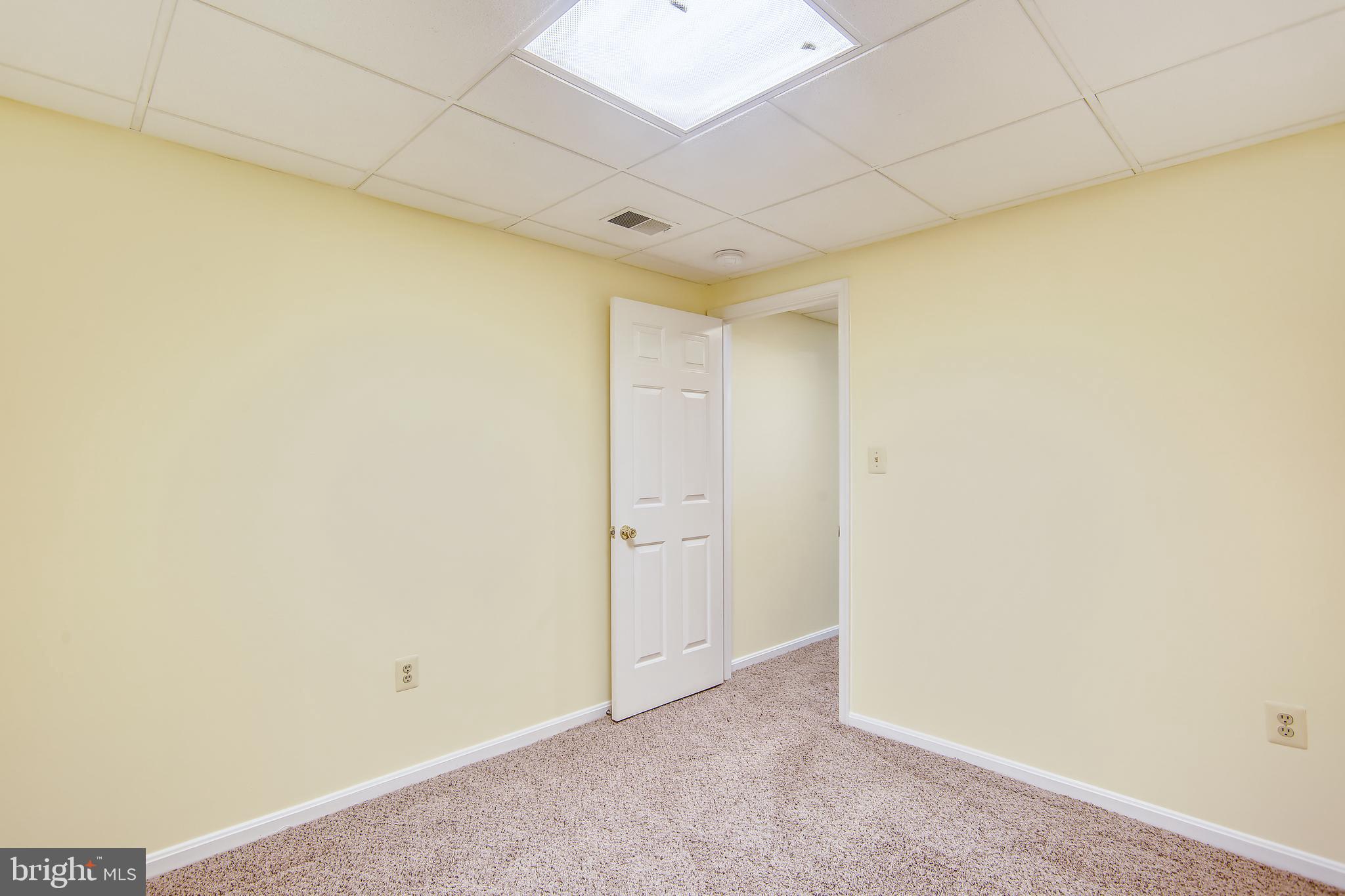 KEMP MILL - Residential Lease