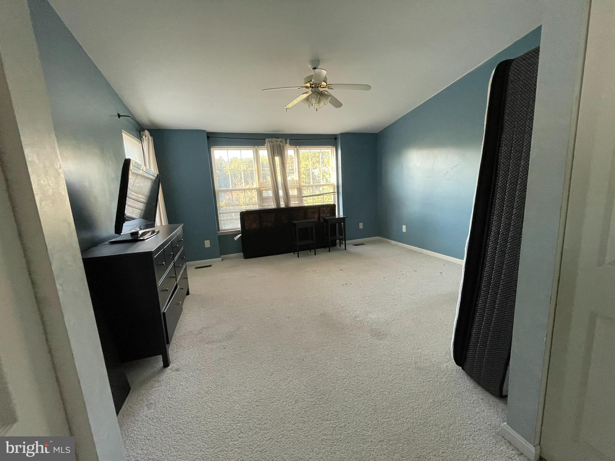 GERMANTOWN ESTATES - Residential Lease