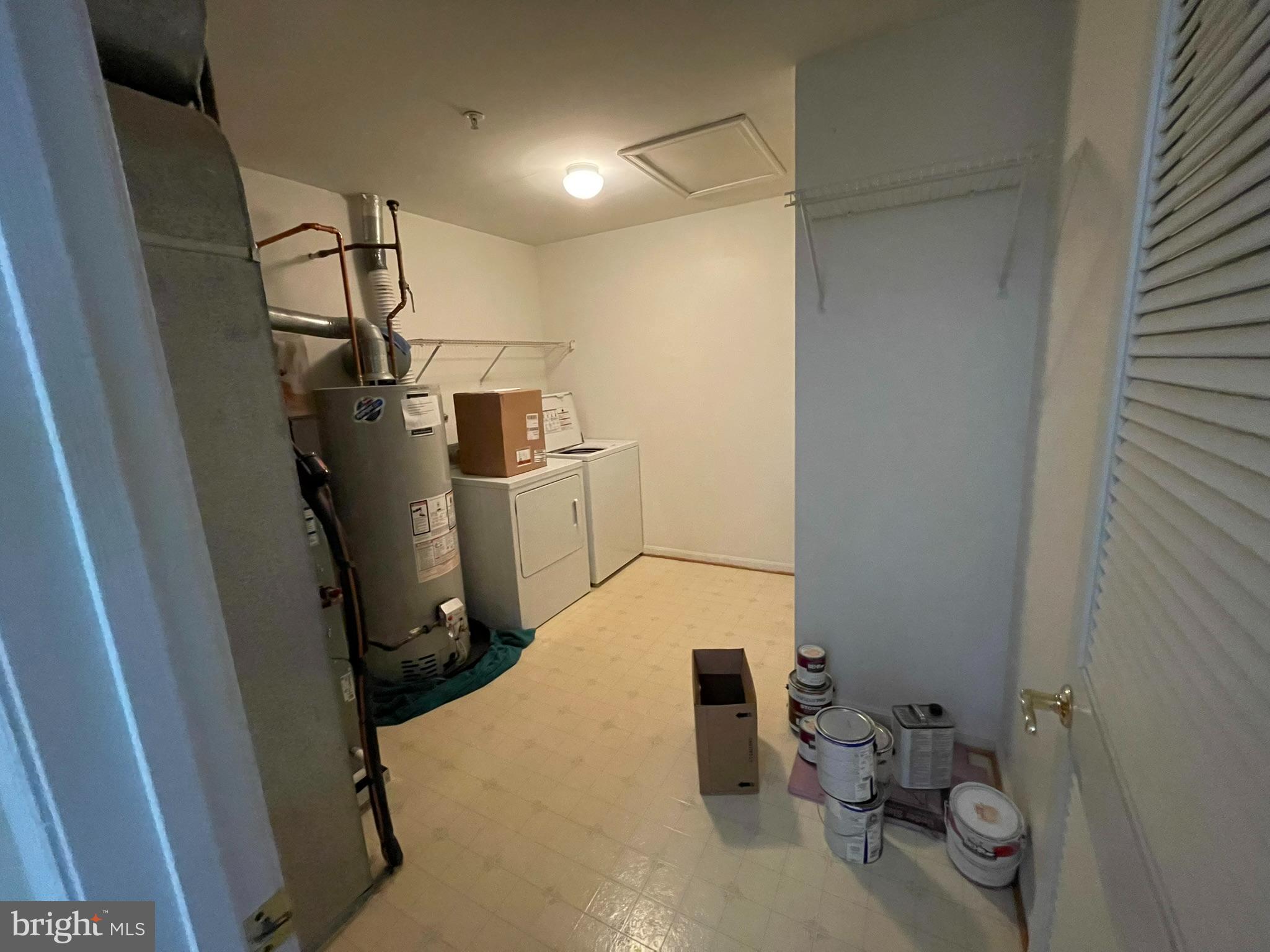 GERMANTOWN ESTATES - Residential Lease