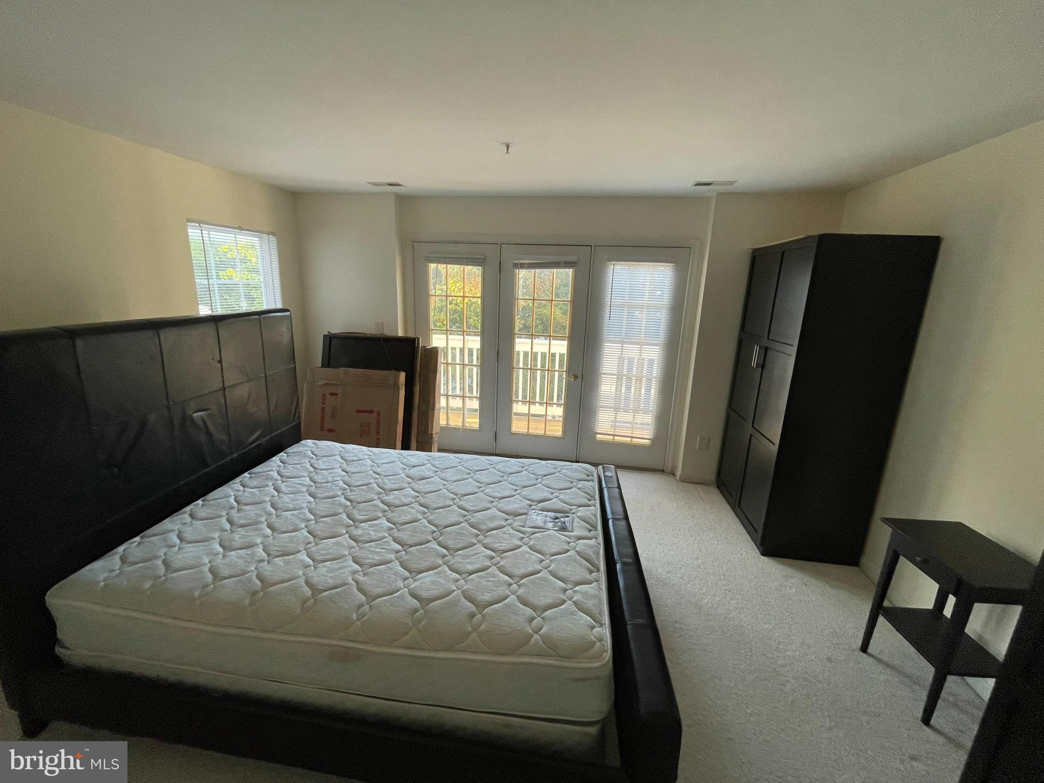 GERMANTOWN ESTATES - Residential Lease