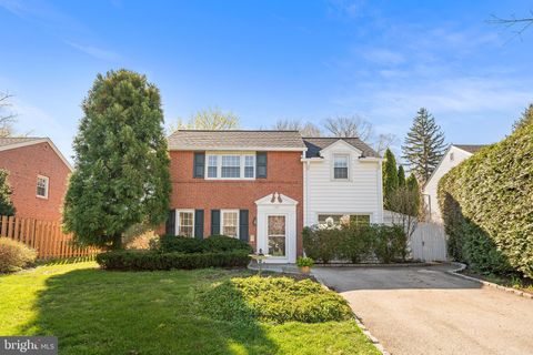Photo of 137 Barcladen Road, BRYN MAWR, PA 19010 (MLS # PADE2112042)