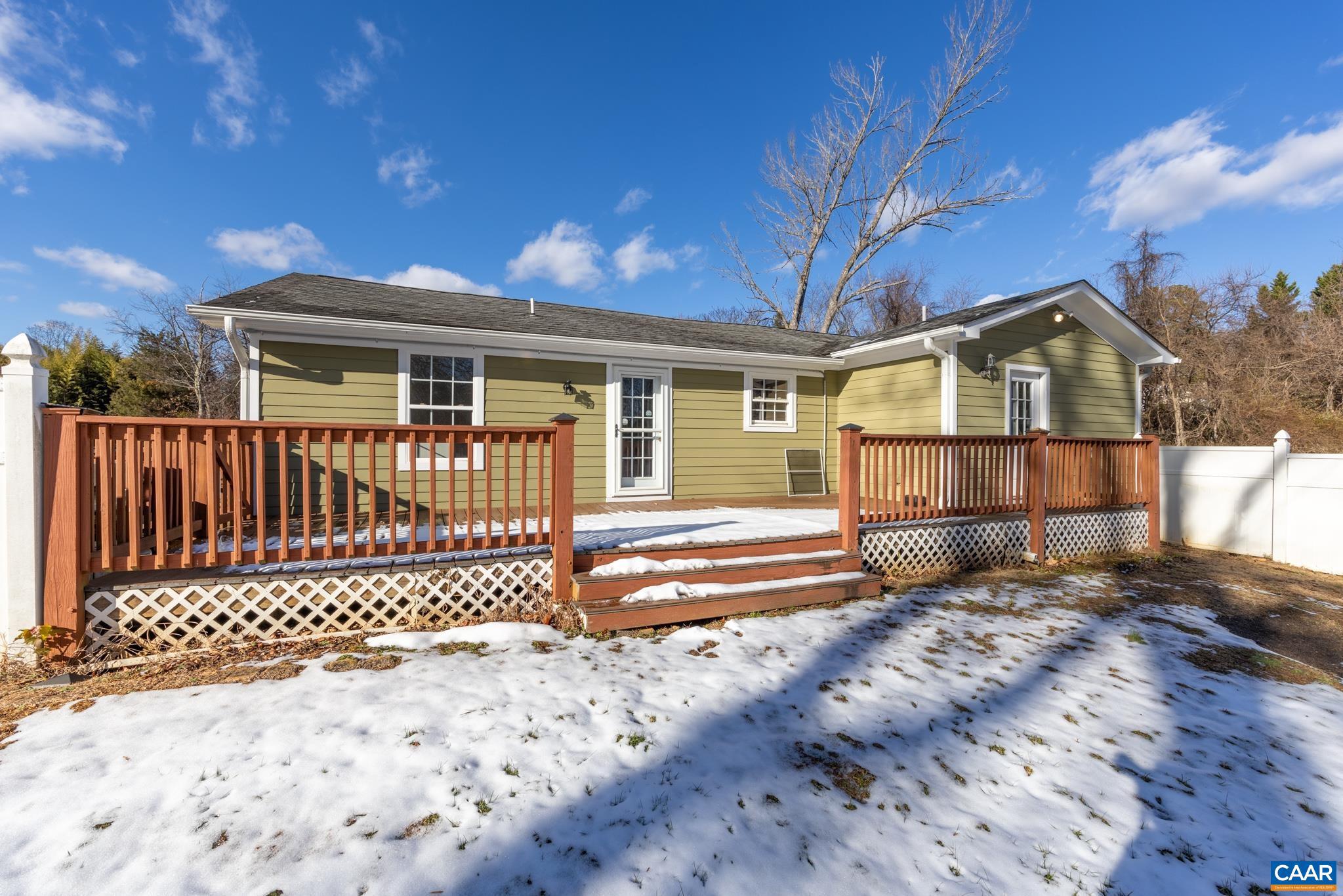 UNKNOWN - Residential Lease